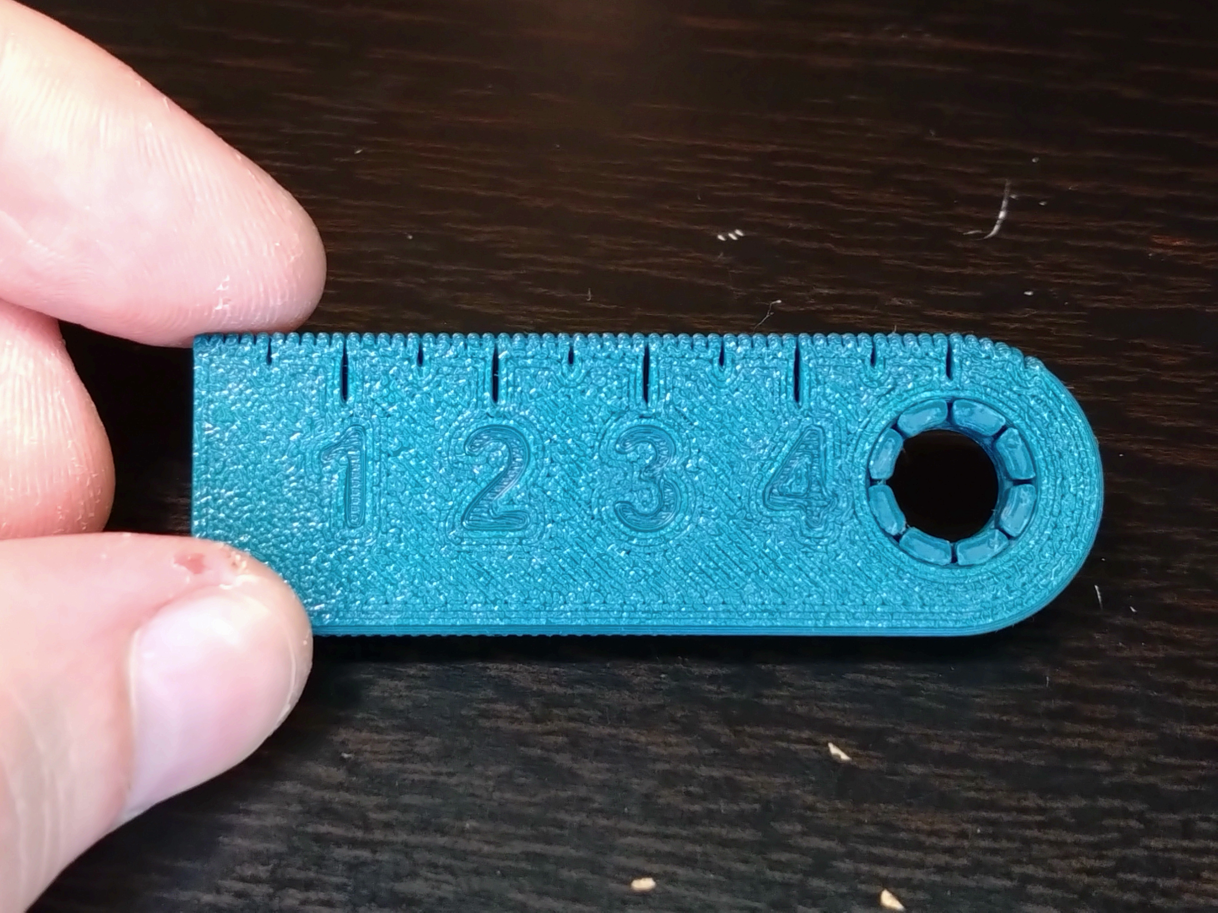 Miniatura 6 do modelo 3D Keychain rule 10cm