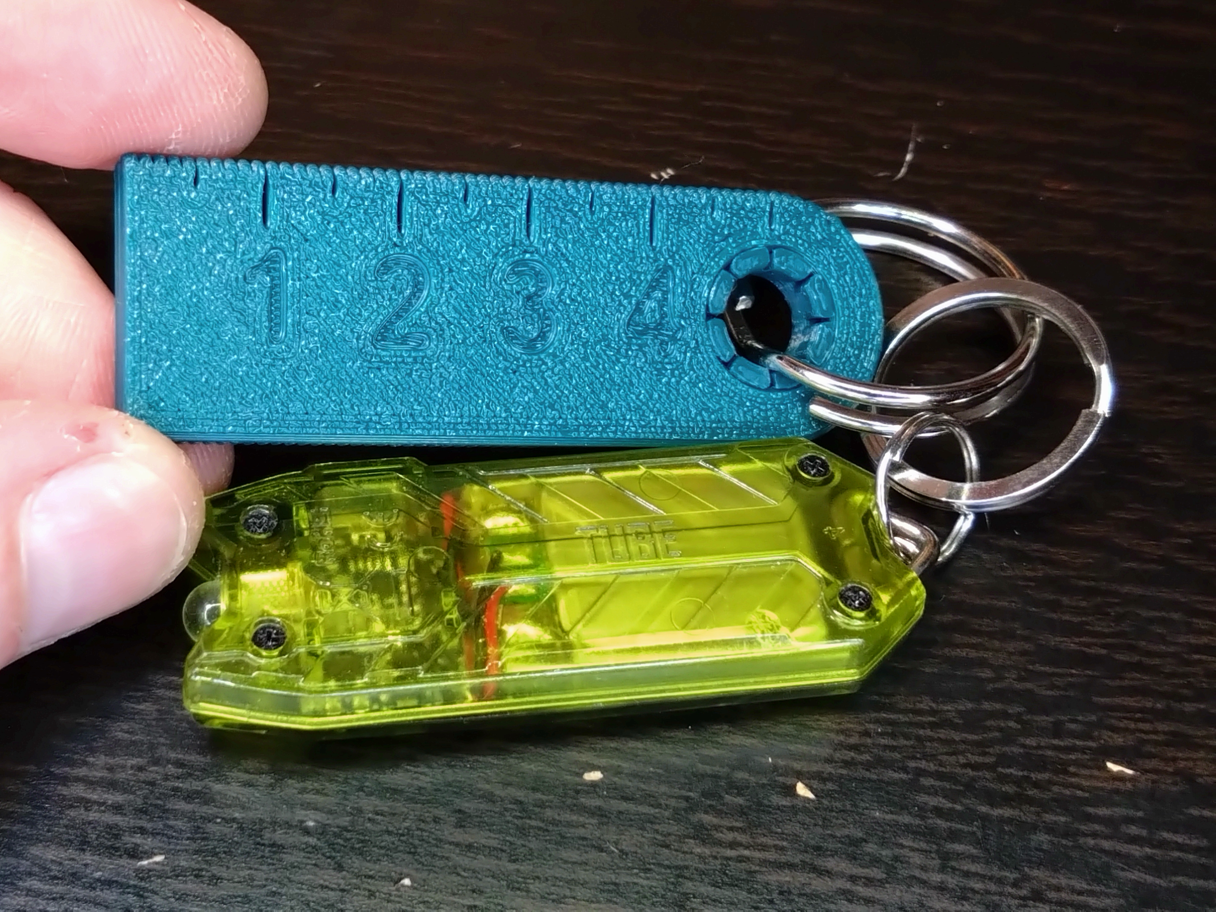 Miniatura 3 do modelo 3D Keychain rule 10cm