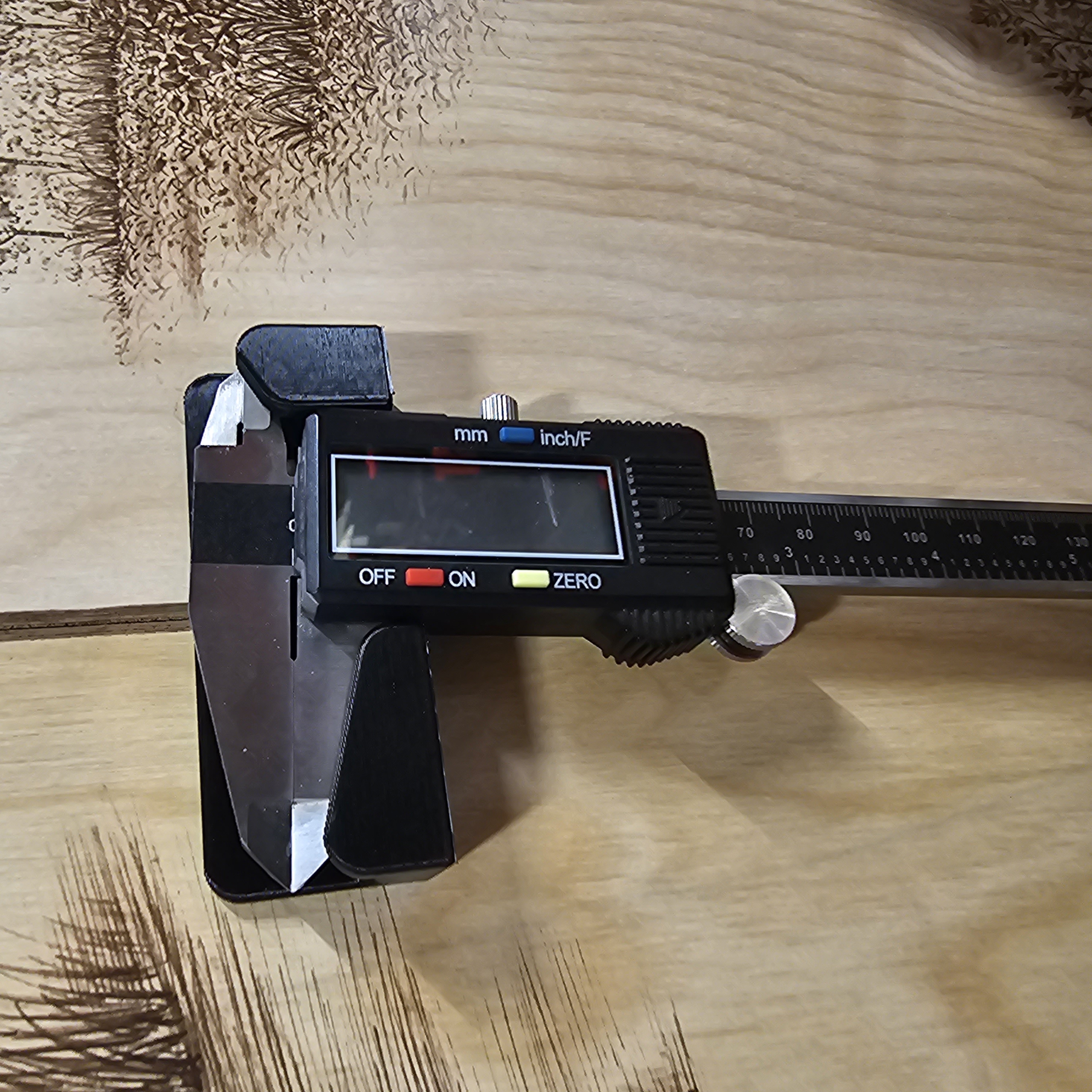 Caliper Mount w/ 6 screw holes by PrintMills Download free STL model