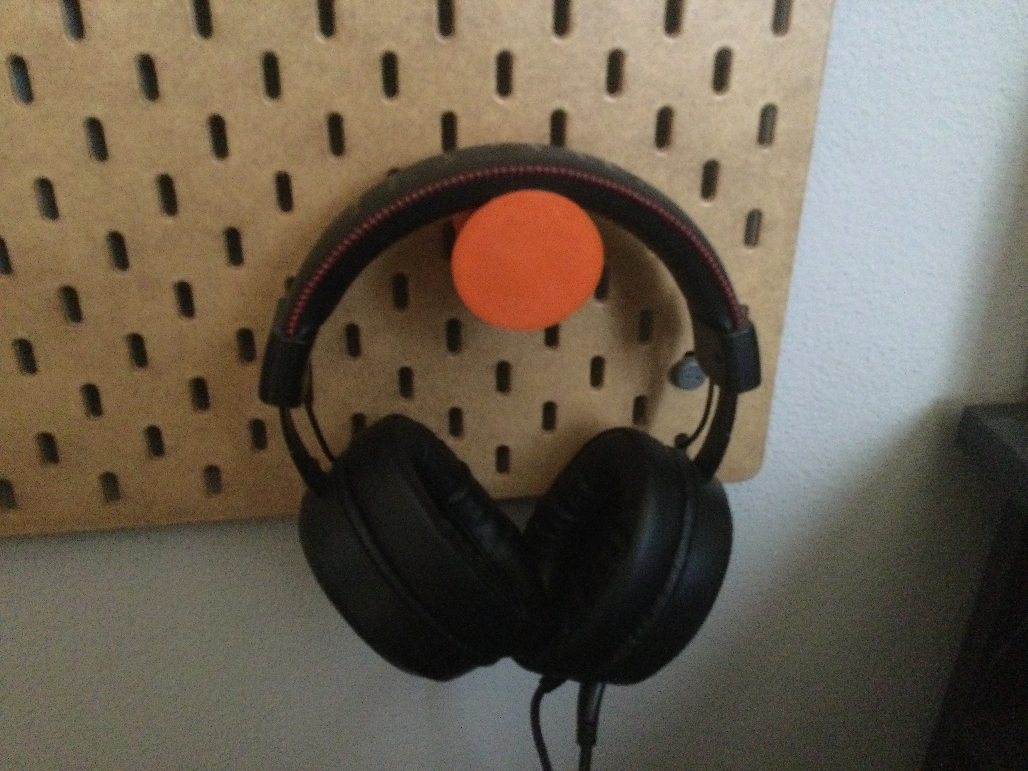 Skadis Headset holder