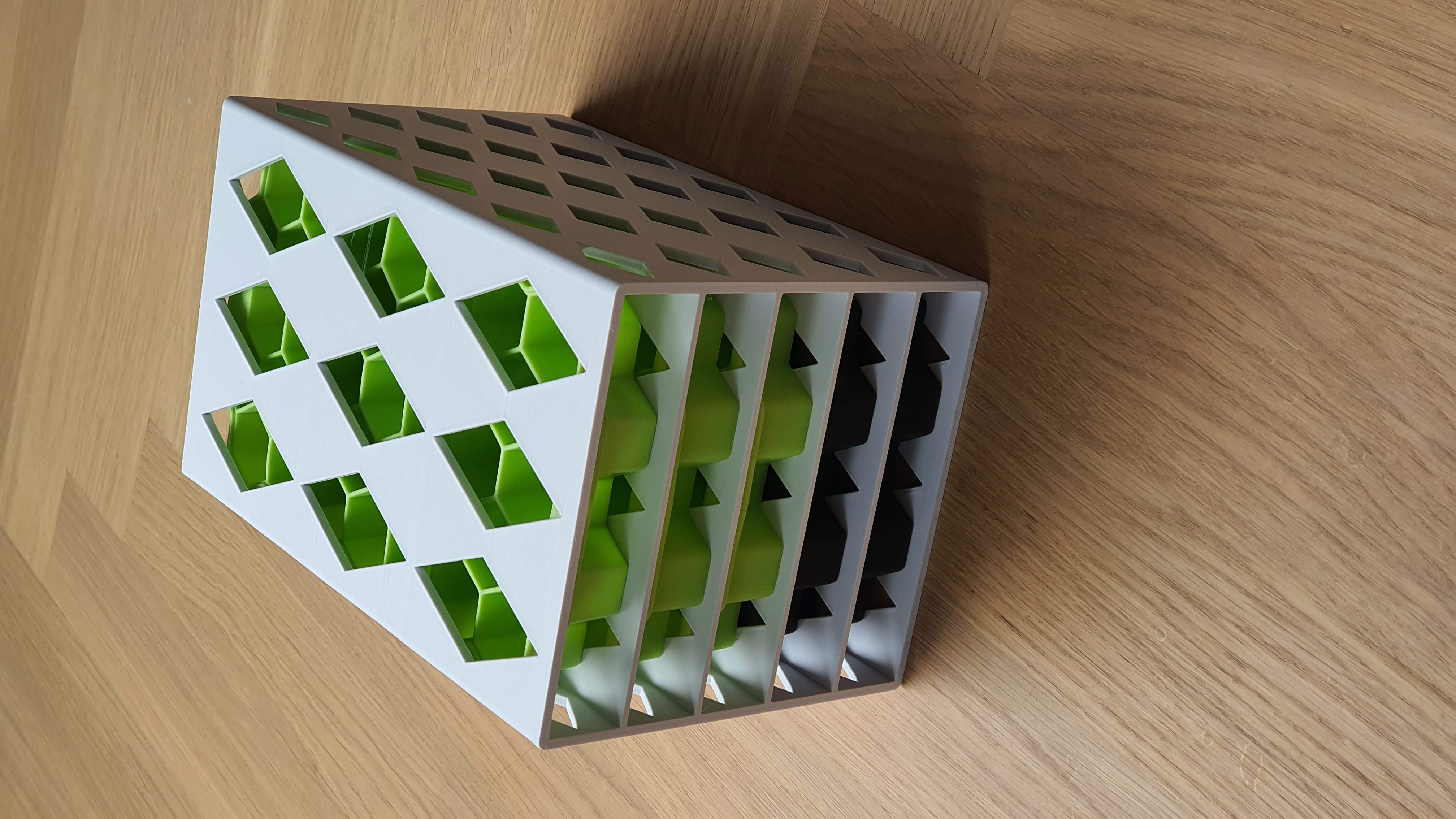 Hex Ice Cube Tray Holder