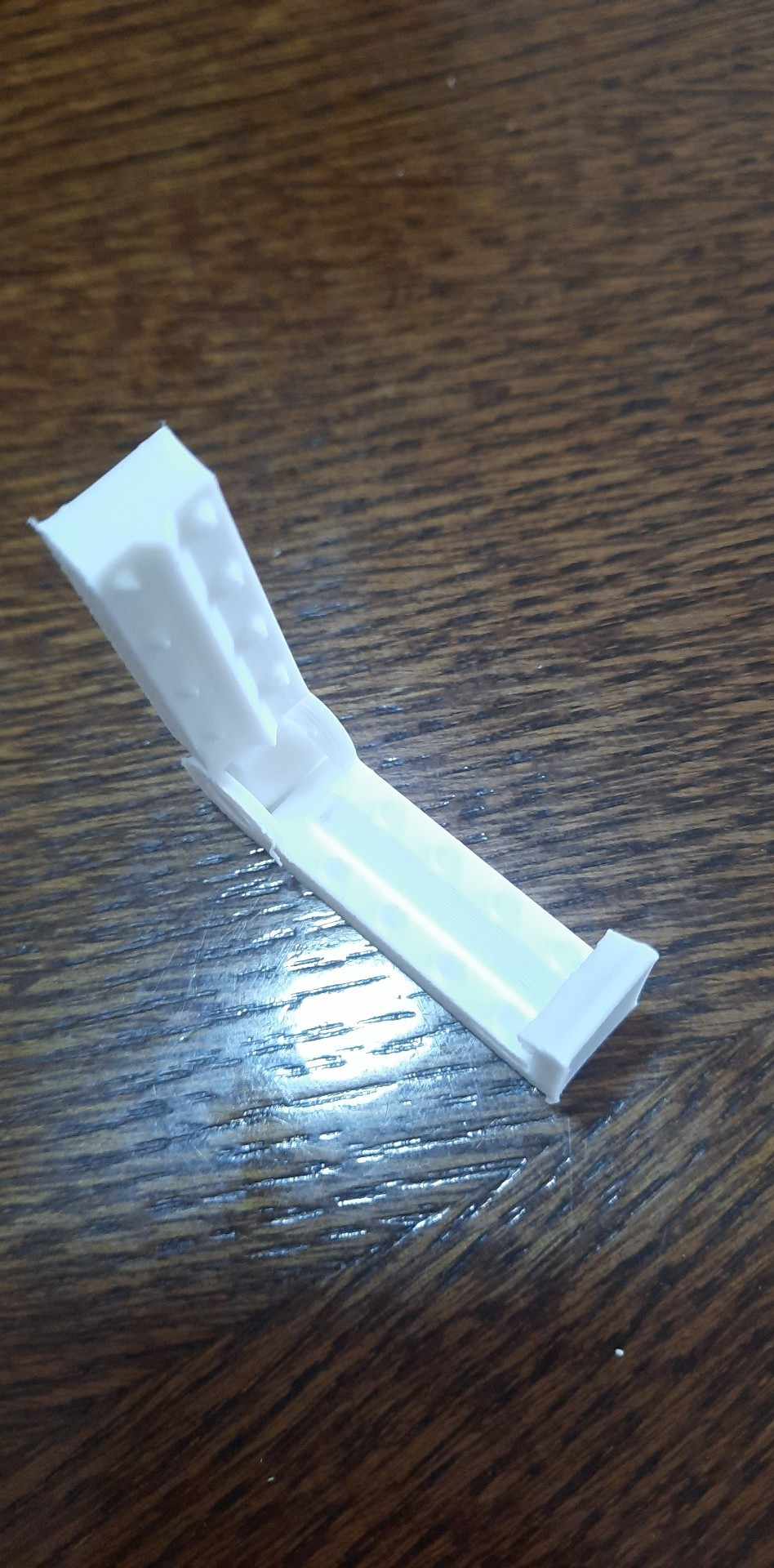 Clip for tape/rope with teeth 3D model thumbnail