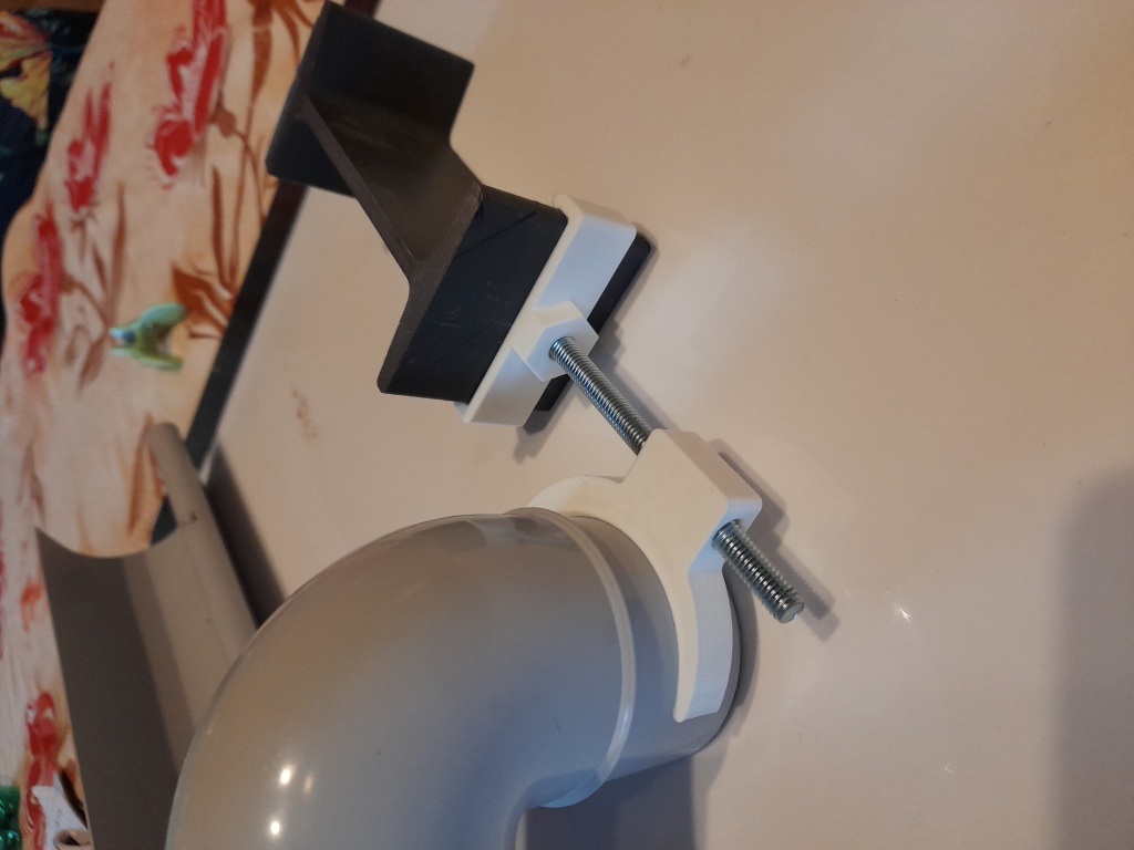 Miniatura 10 do modelo 3D Gutter sets _ various support and brackets