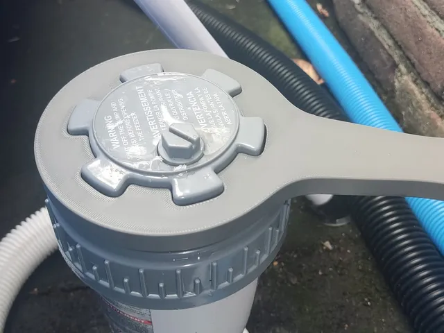 Inline chlorine dispenser opener — foto autora