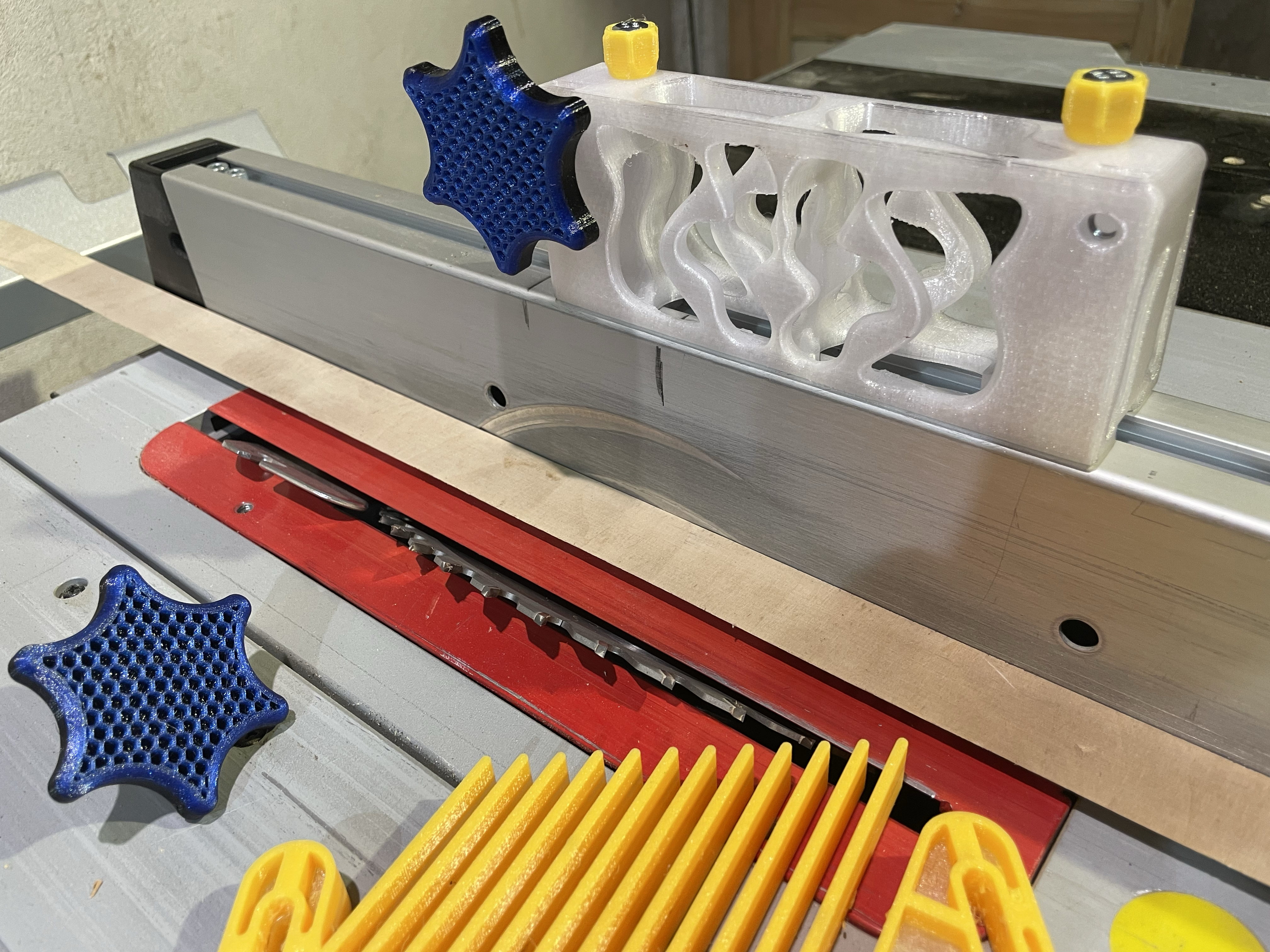 Bosch GTS 10 XC // Adapterblock für Federkamm an Parallelanschlag
