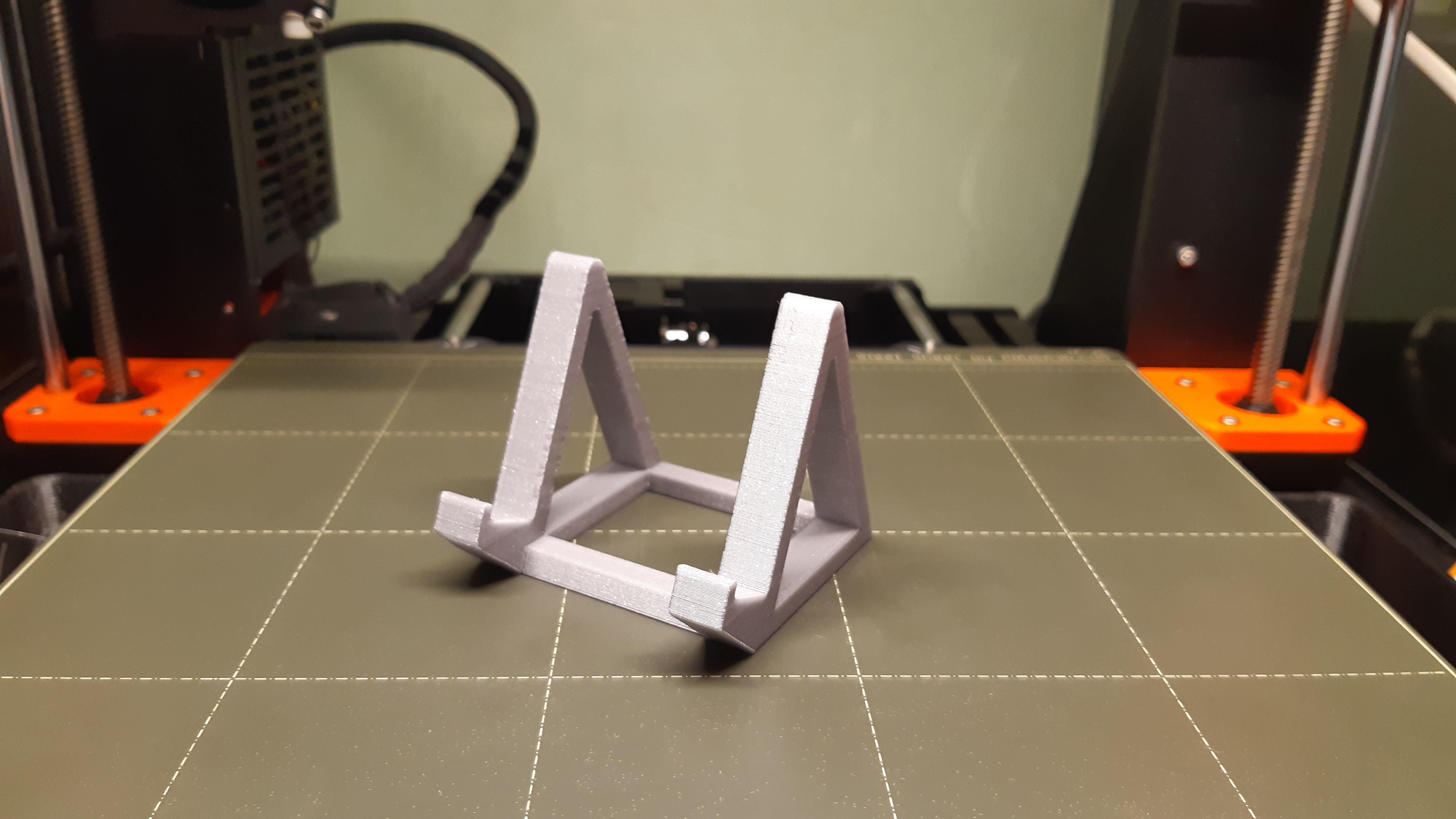 Phone/Tablet Stand - No supports