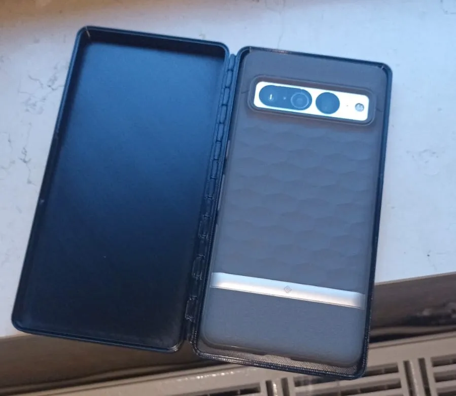 Parametric Box-Pixel 7 Pro with Rugged Case by flo | Download free STL ...
