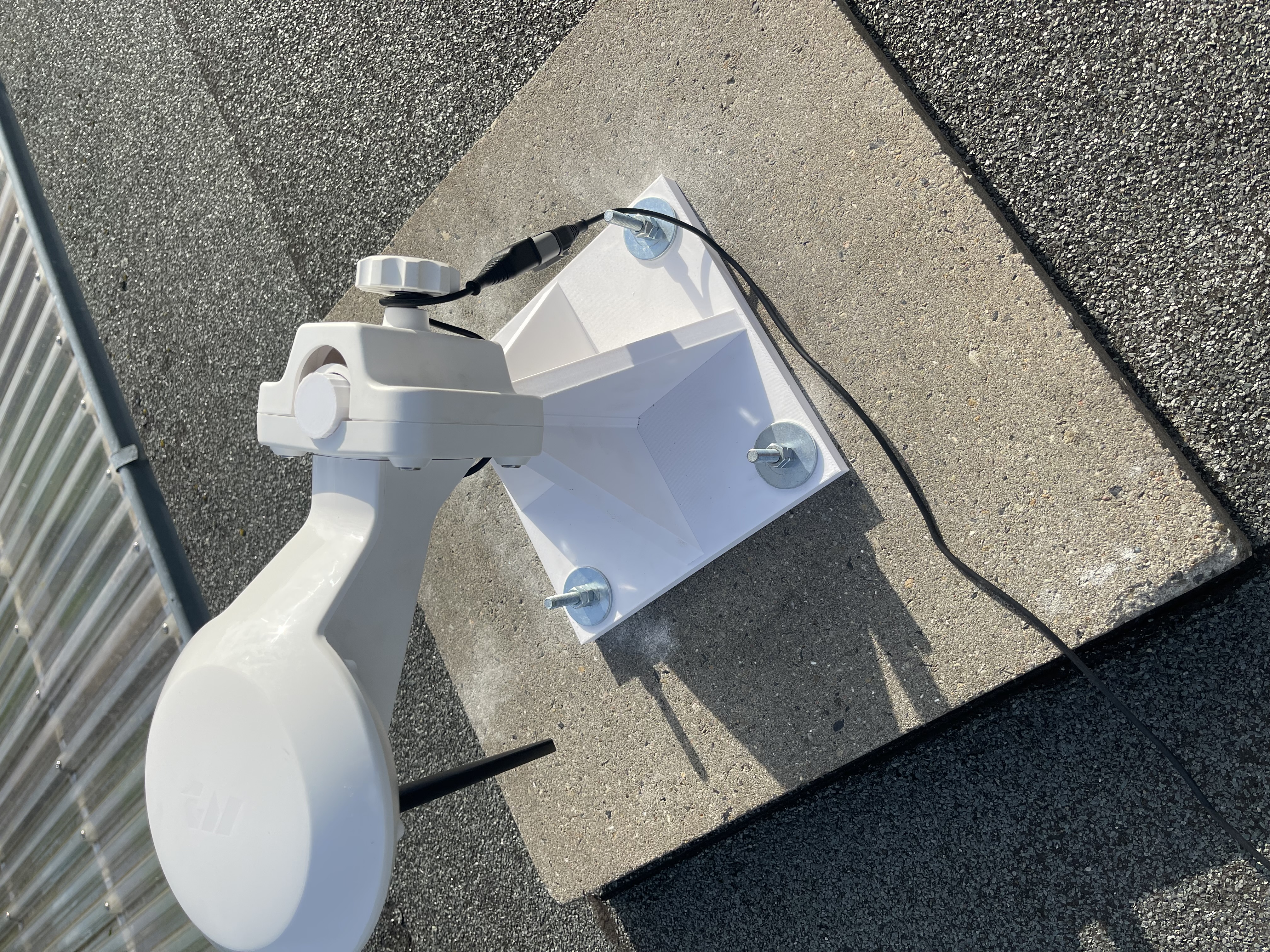 Mammomtion Luba RTK Halter, für z.B. Flachdächer