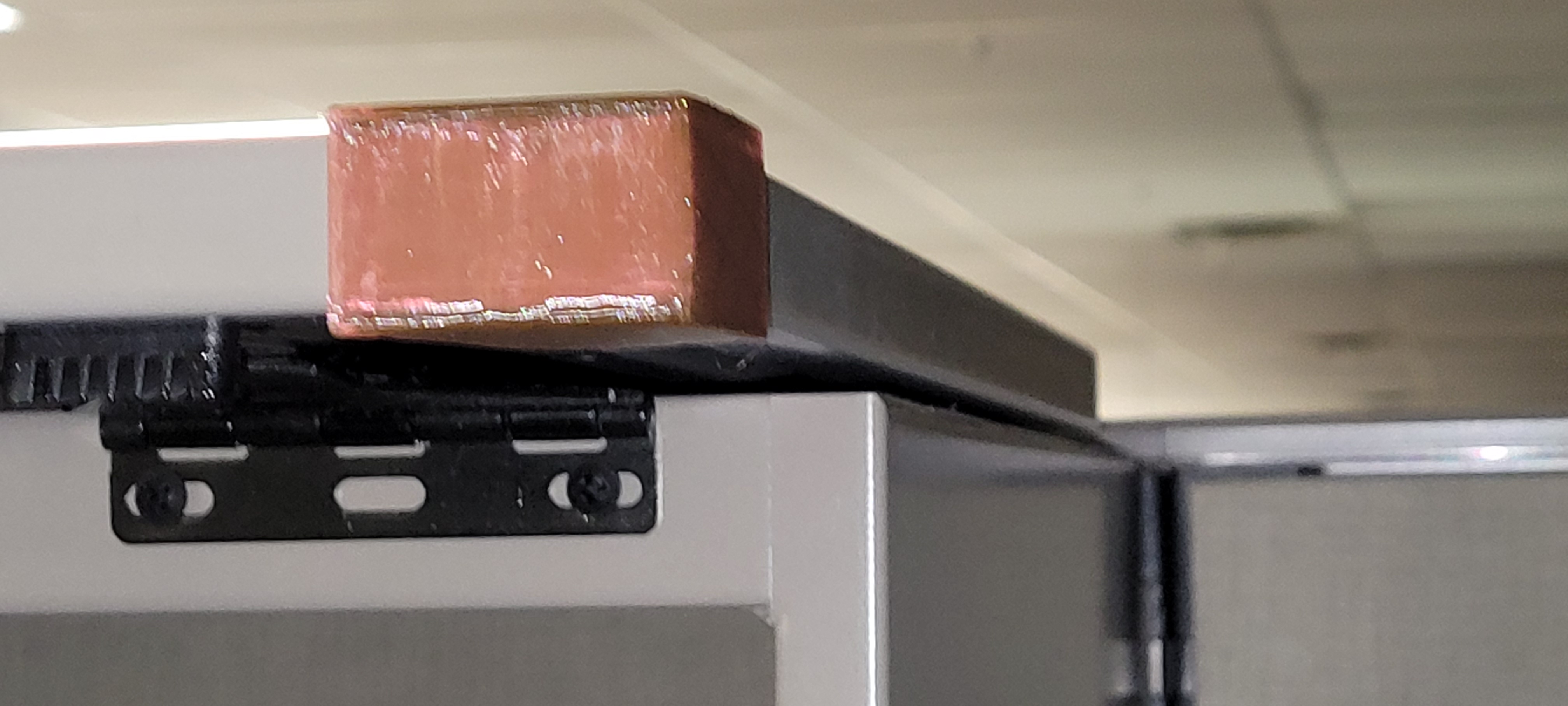 Cubical Shelf Door Bumper