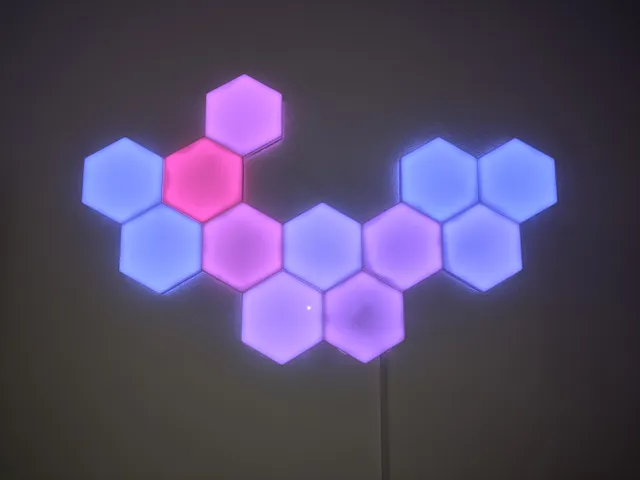 Hexaleaf - DIY Nanoleaf alternative