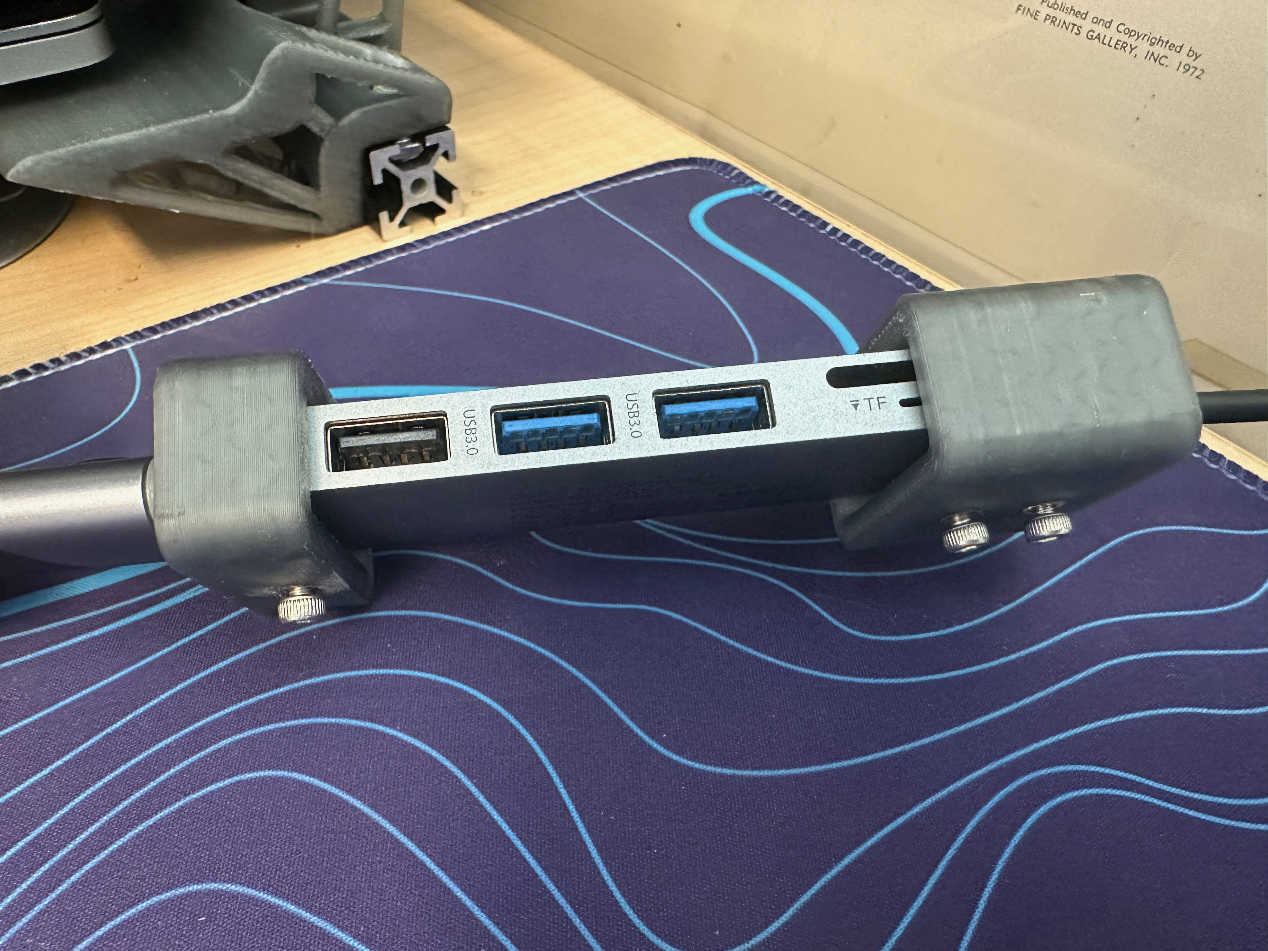 Magnetic Cable Management