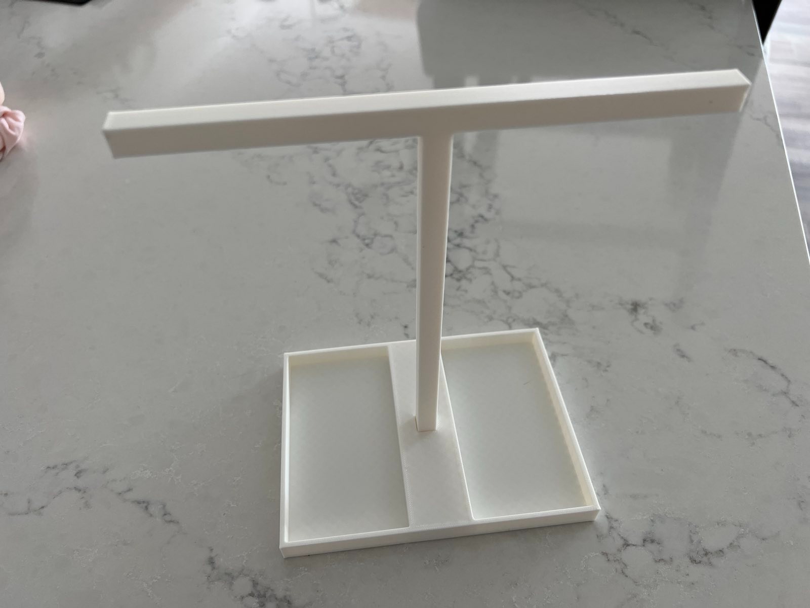 Headband Holder with Trays