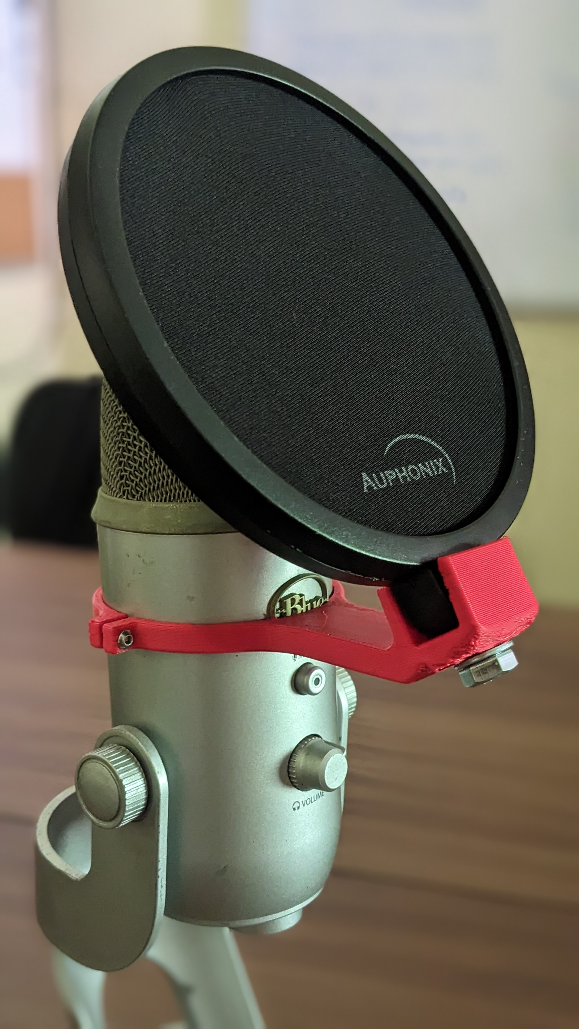 Blue Yeti Pop Filter Mount [Kenteclaat Remix]