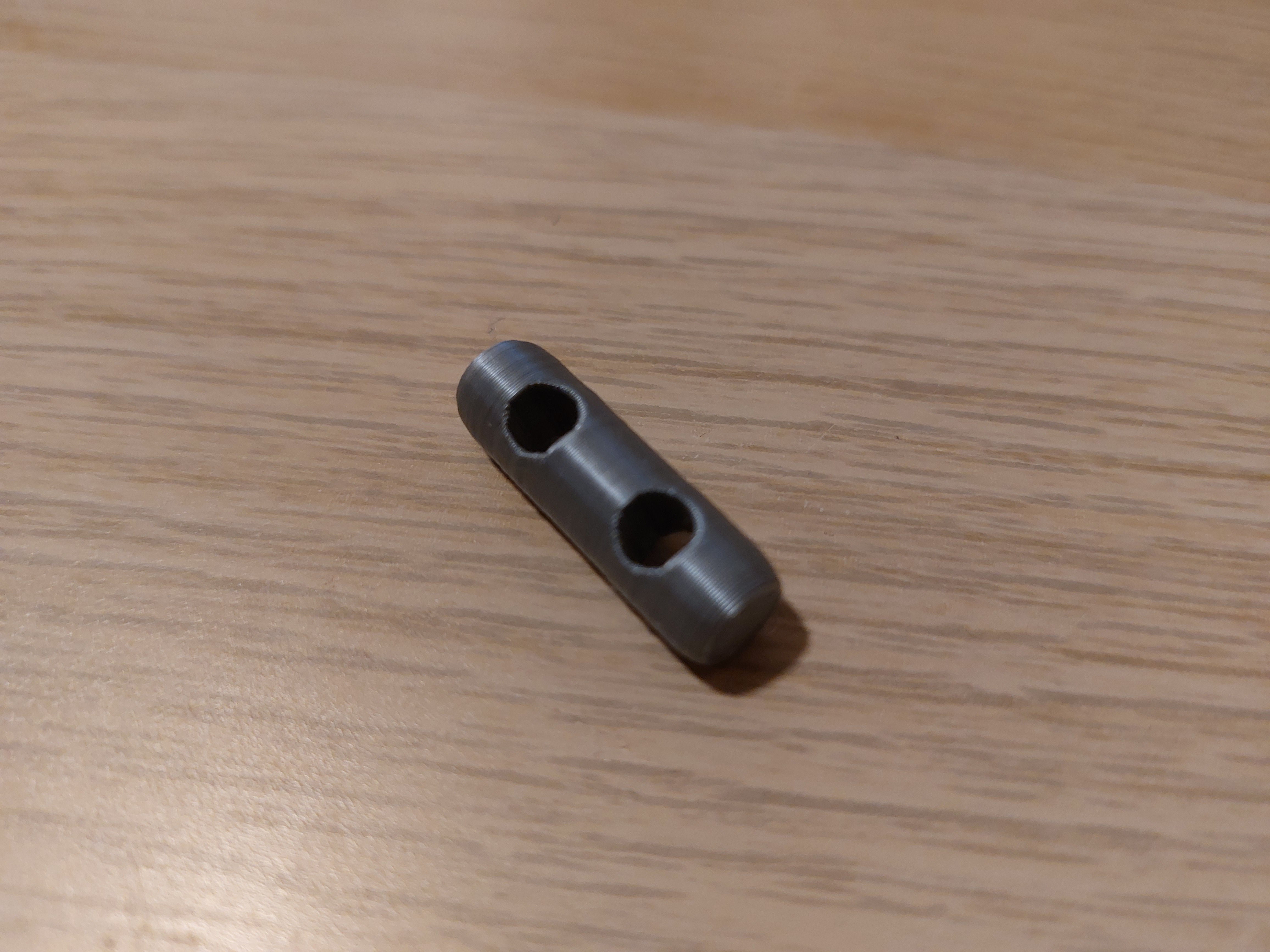 Miniatura 2 do modelo 3D Paracord Toggle