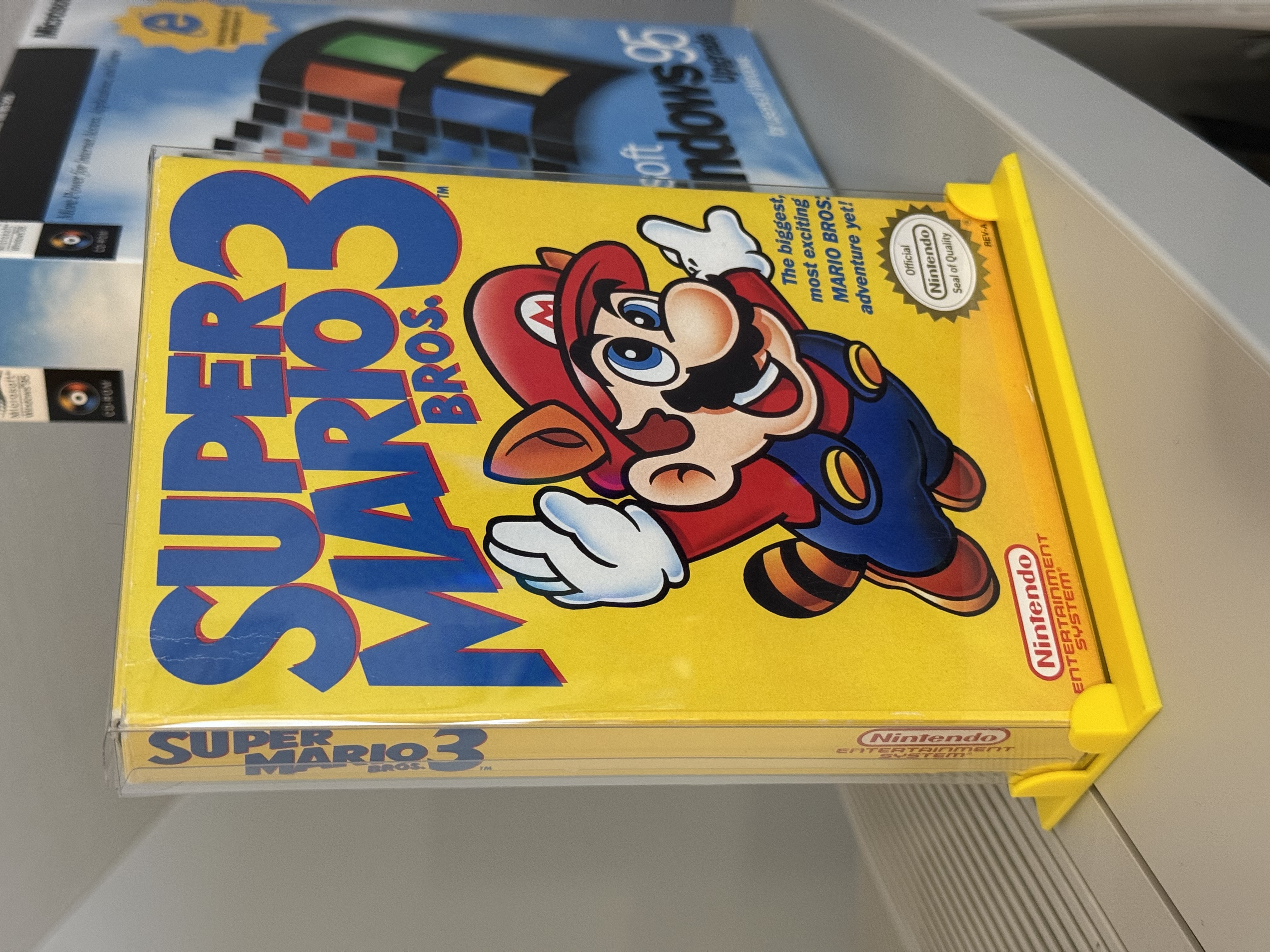 Minimalist Game Display Stand for NES with Dustbox Clear Protector Sleeve