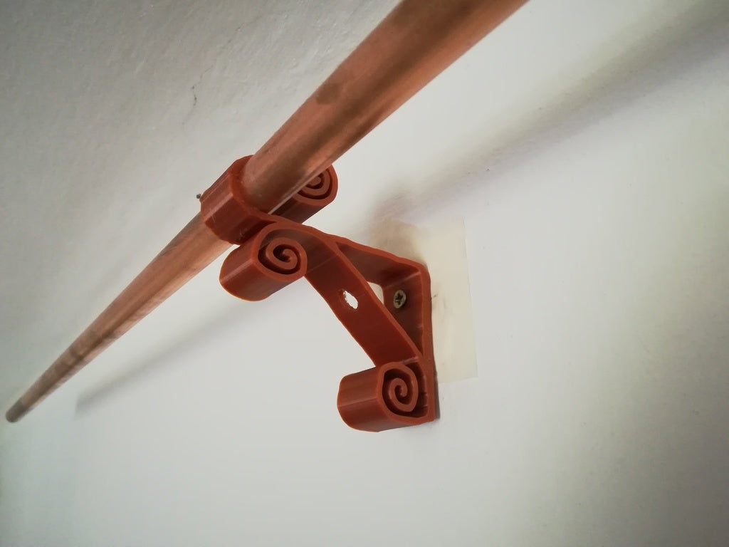 PipeHolder