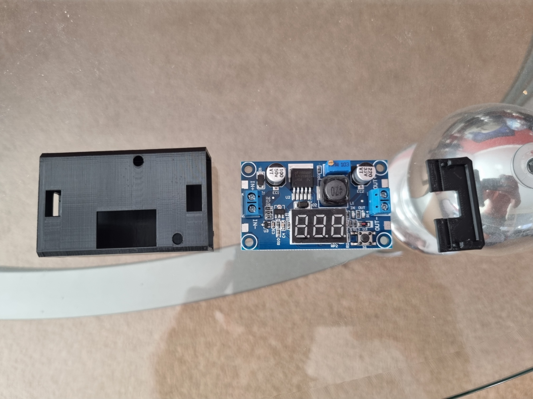 Buck Converter (LM2596) Case to Suit 4020 Extrusion (No Screws Required)