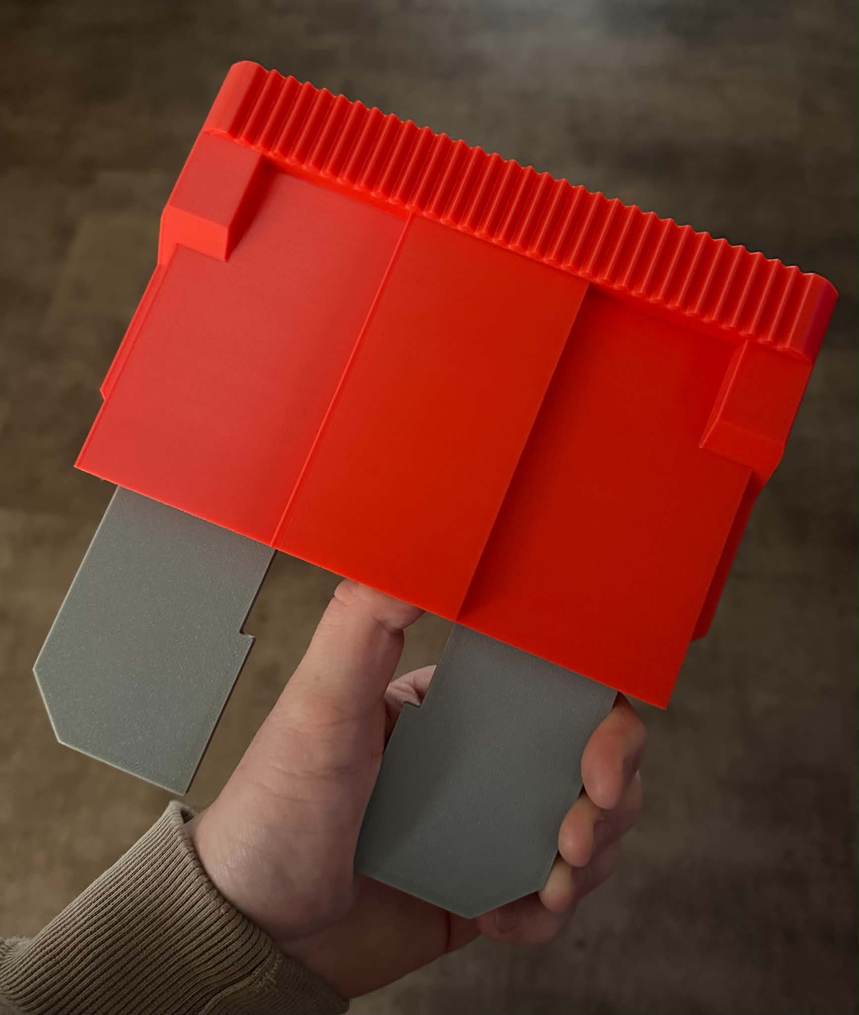 Comically Large Scale Automotive Fuse