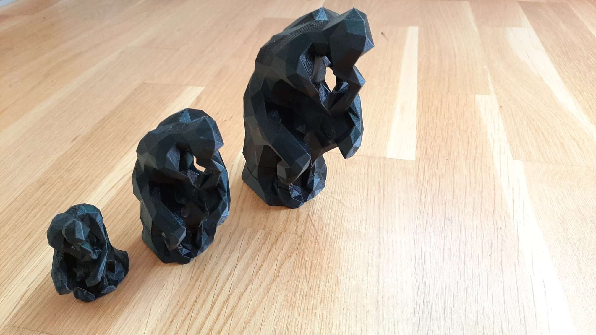Miniatura 10 do modelo 3D Low Poly The Thinker