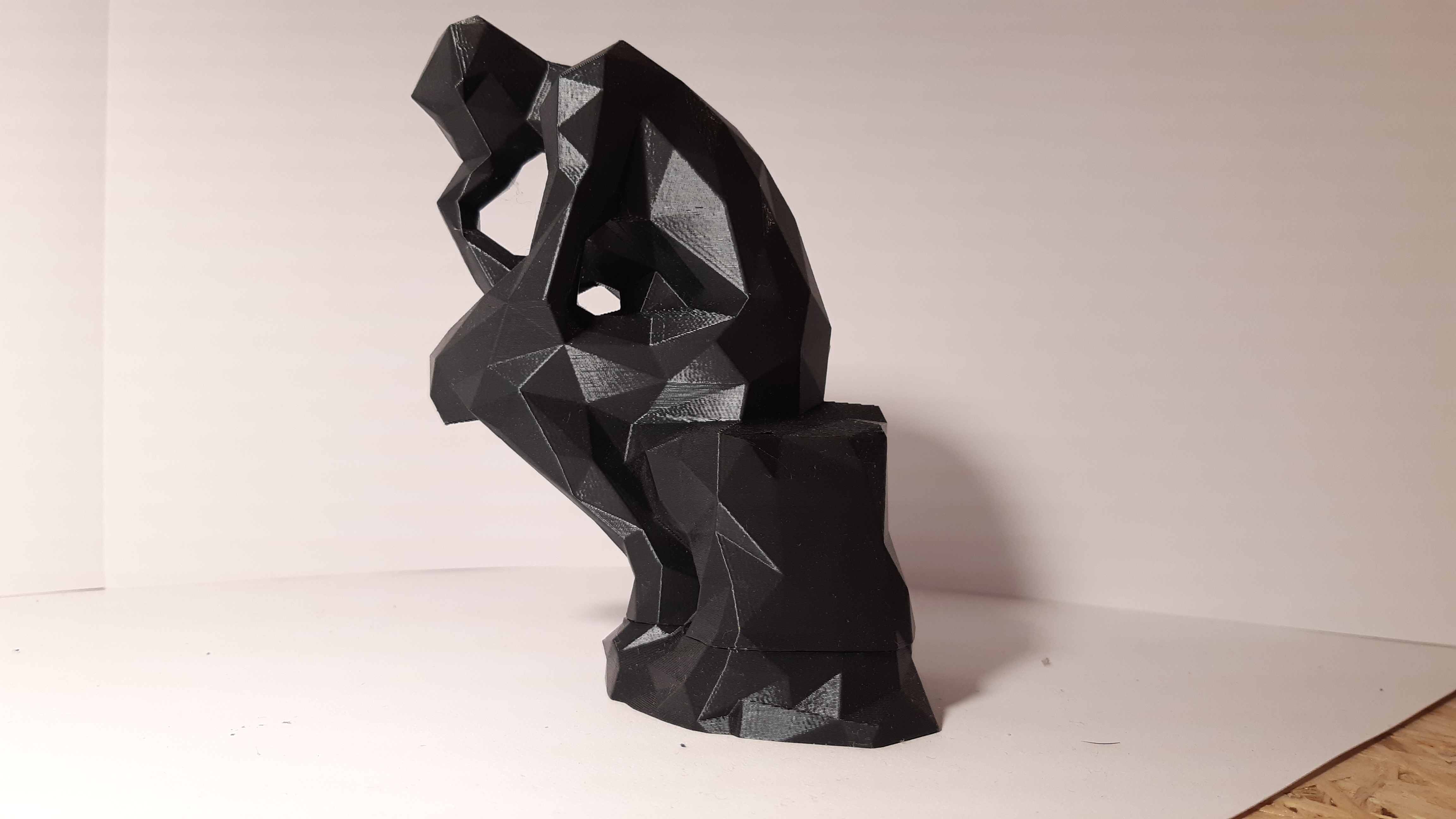 Miniatura 11 do modelo 3D Low Poly The Thinker