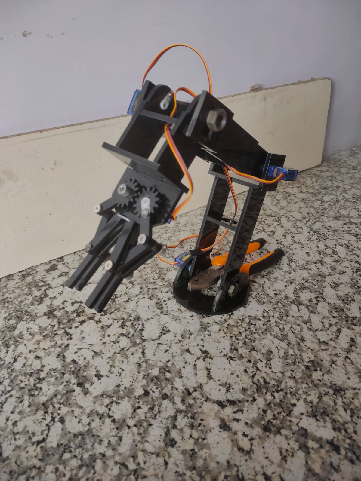 RoboArm