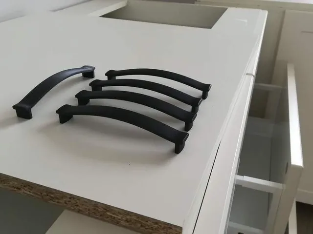 Kitchen handle