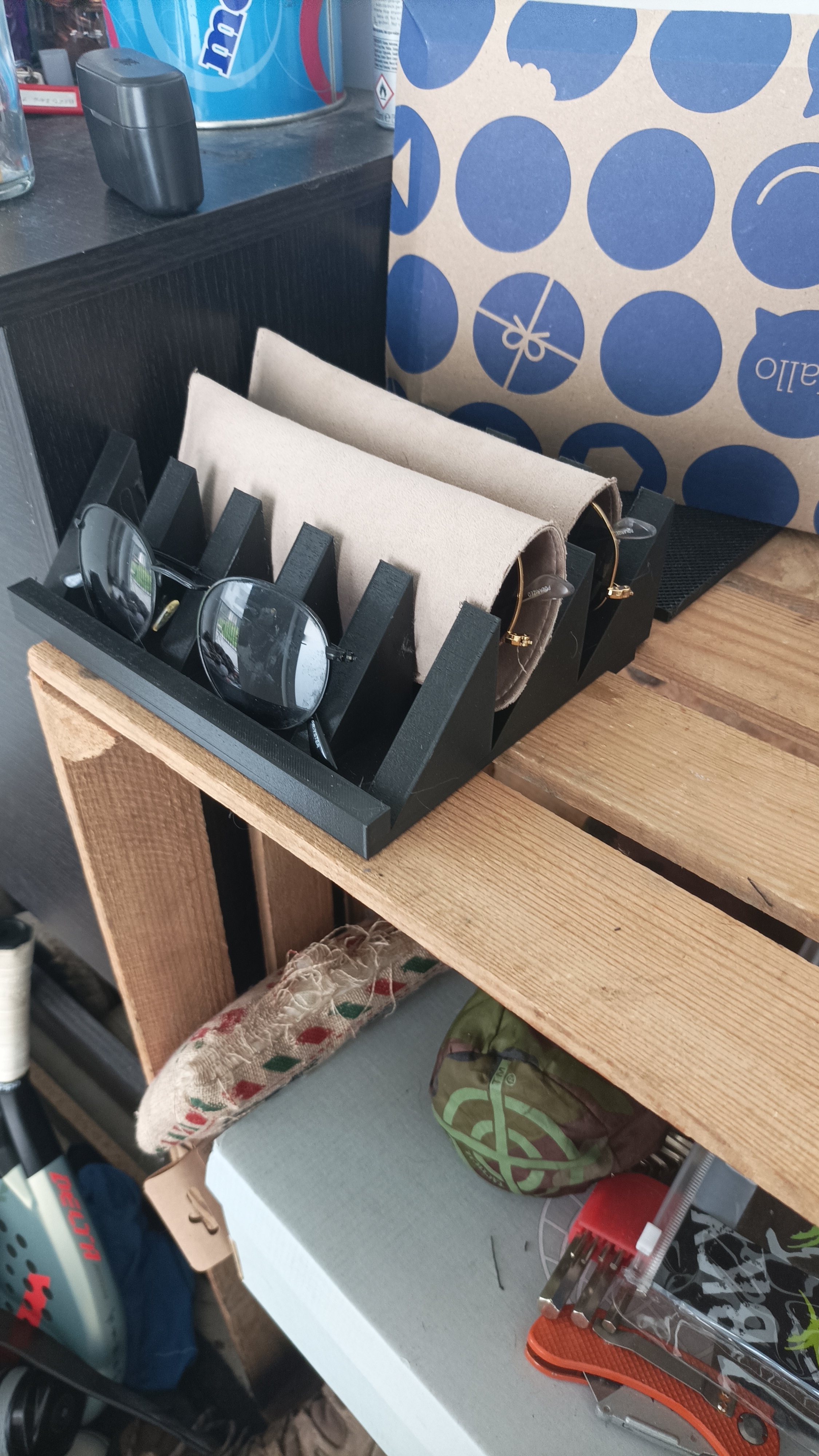 sunglassholder for KNAGGLIG like chest