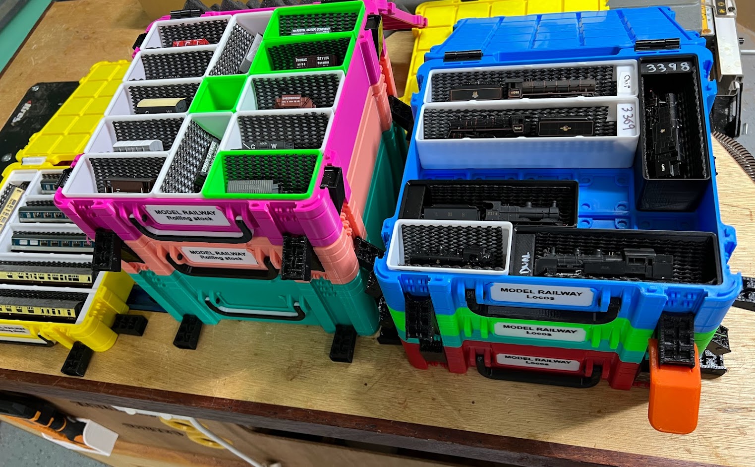 Gridfinity storage cubes suitable for n-scale model railway.