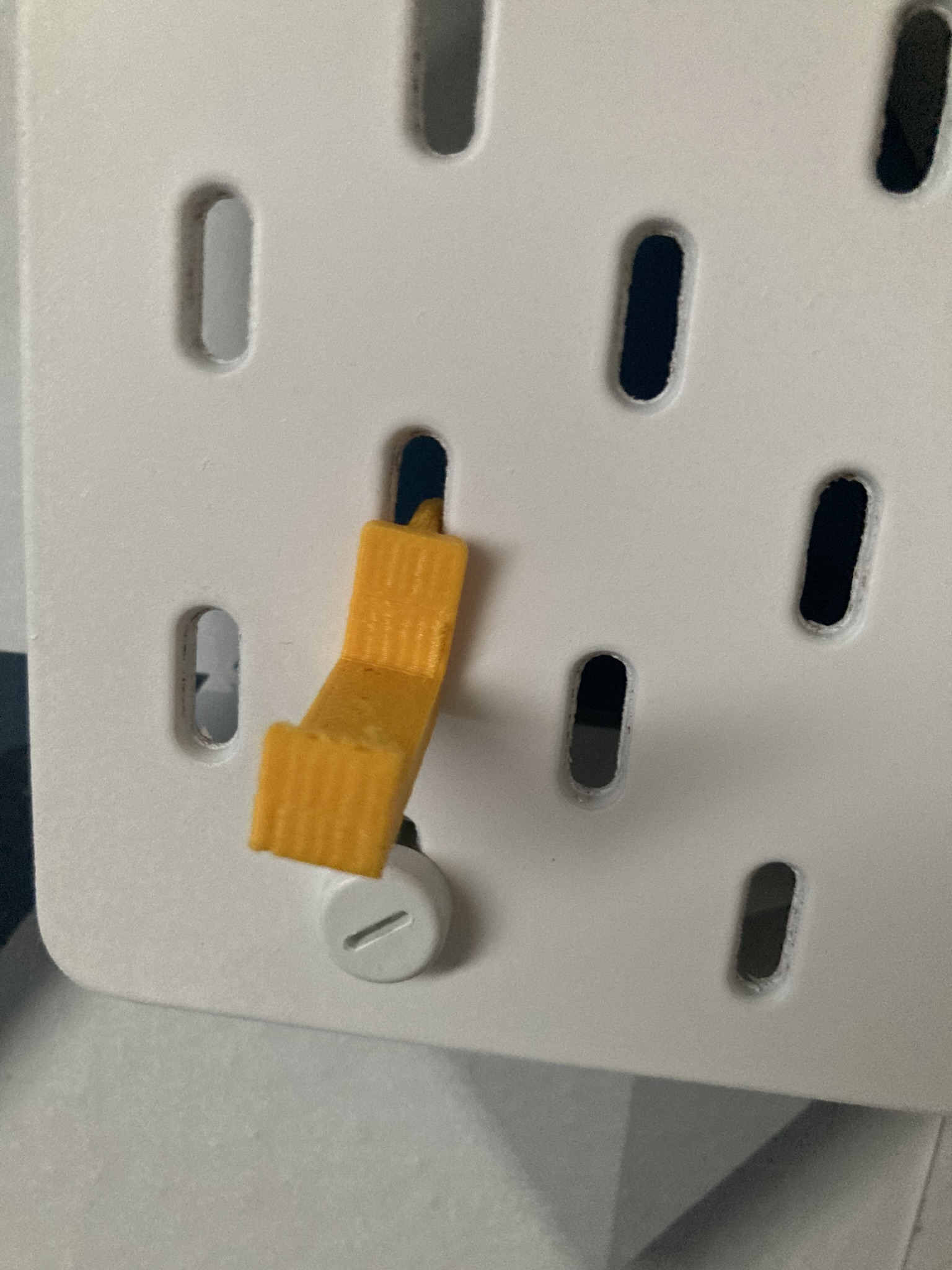 Miniatura 2 do modelo 3D Skadis cable spool holder