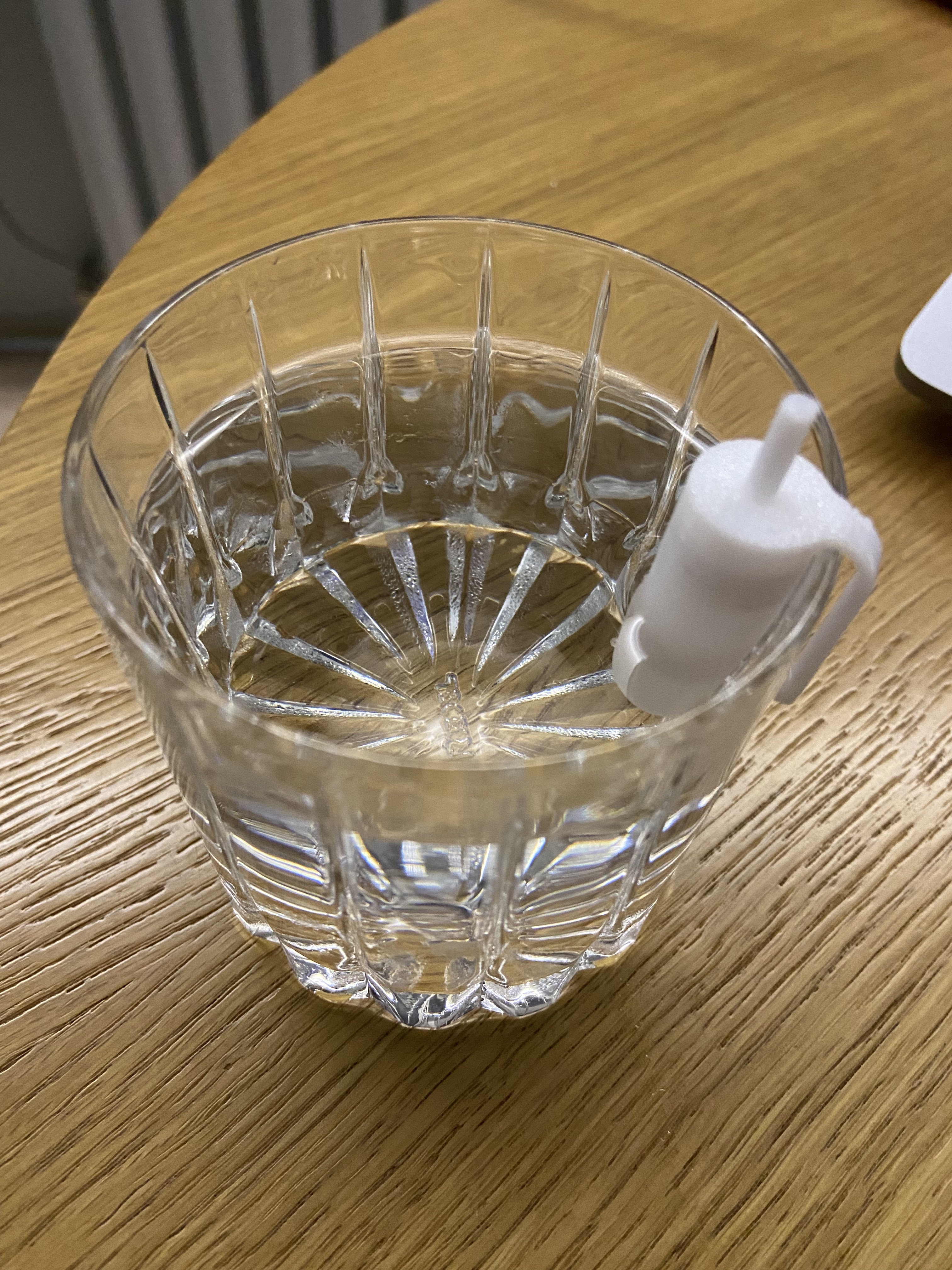 liquid level indicator for blind