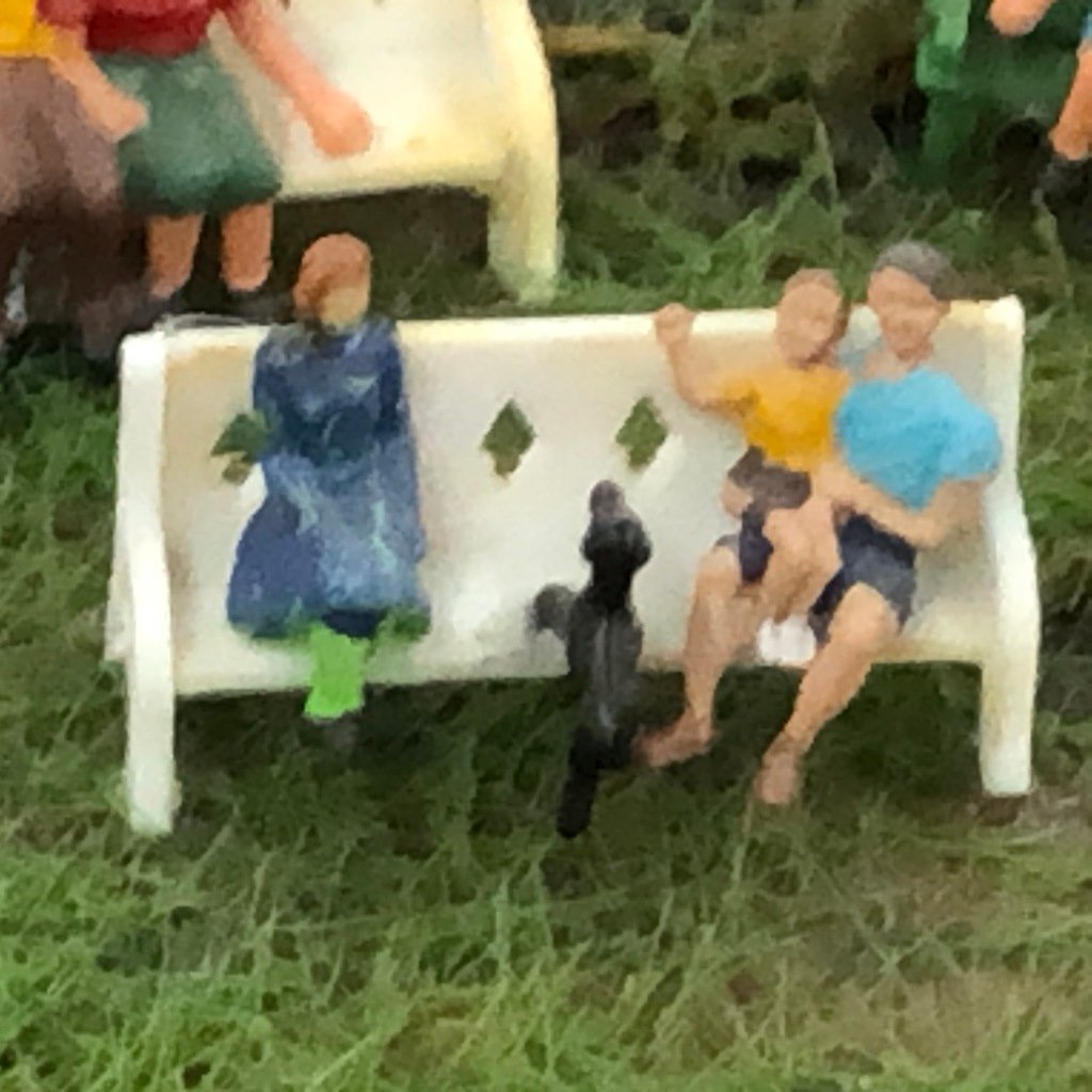 Miniatura 2 do modelo 3D HO Scale Park Bench