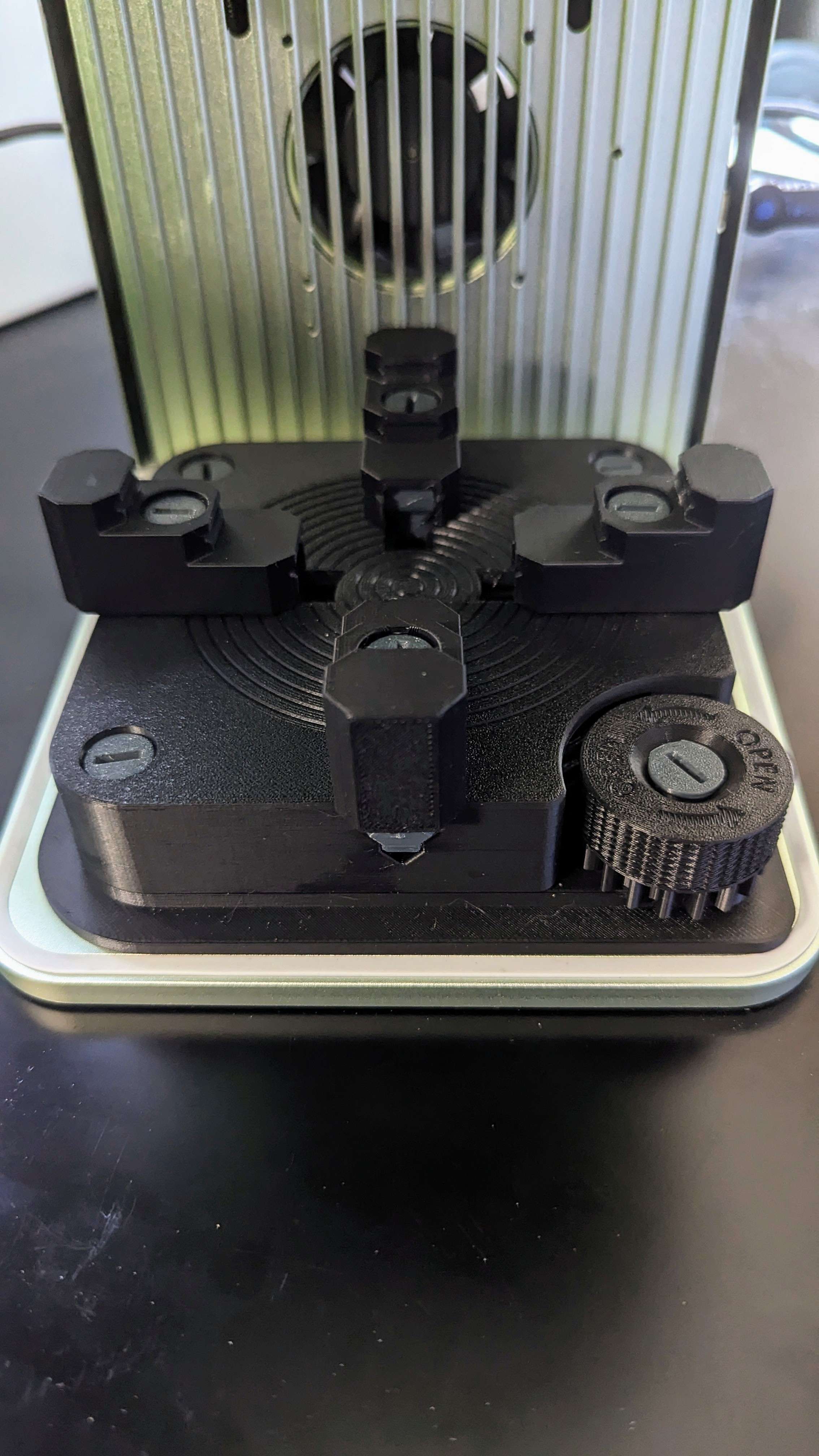 Baseplate xTool F1 Vise Remix