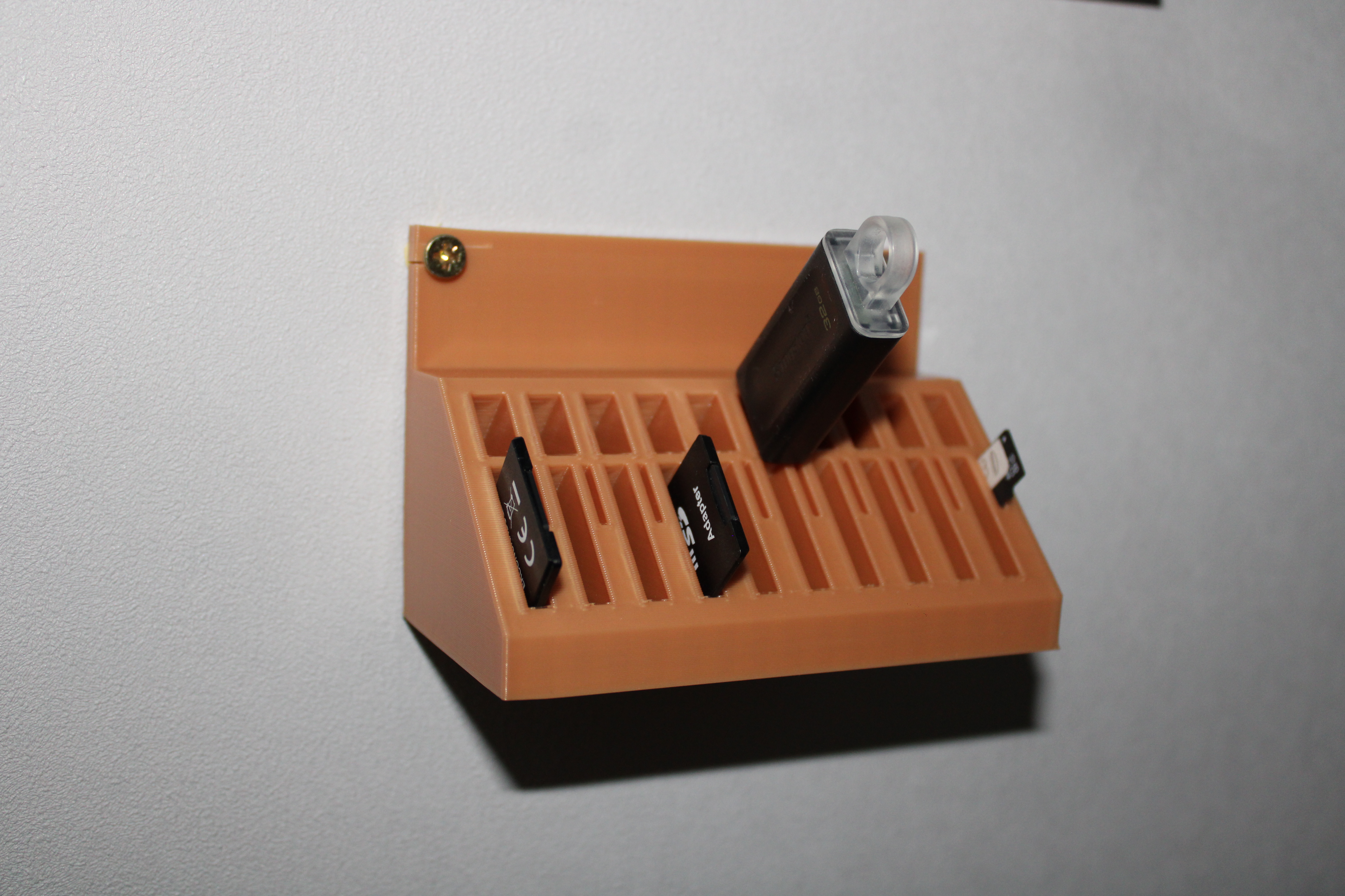 Miniatura 2 do modelo 3D Rangement clés USB & cartes SD