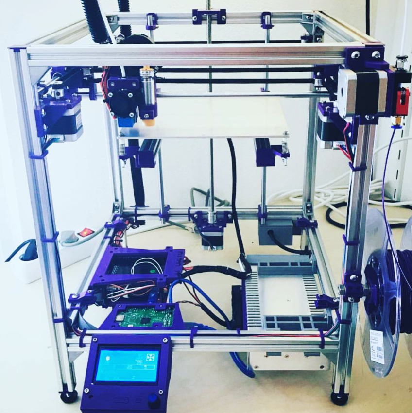 JeSc HyperCube 2020 Corner Brackets v1.0 by JiltedGeek Download free