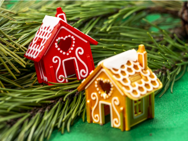 Gingerbread House Kit Card MMU