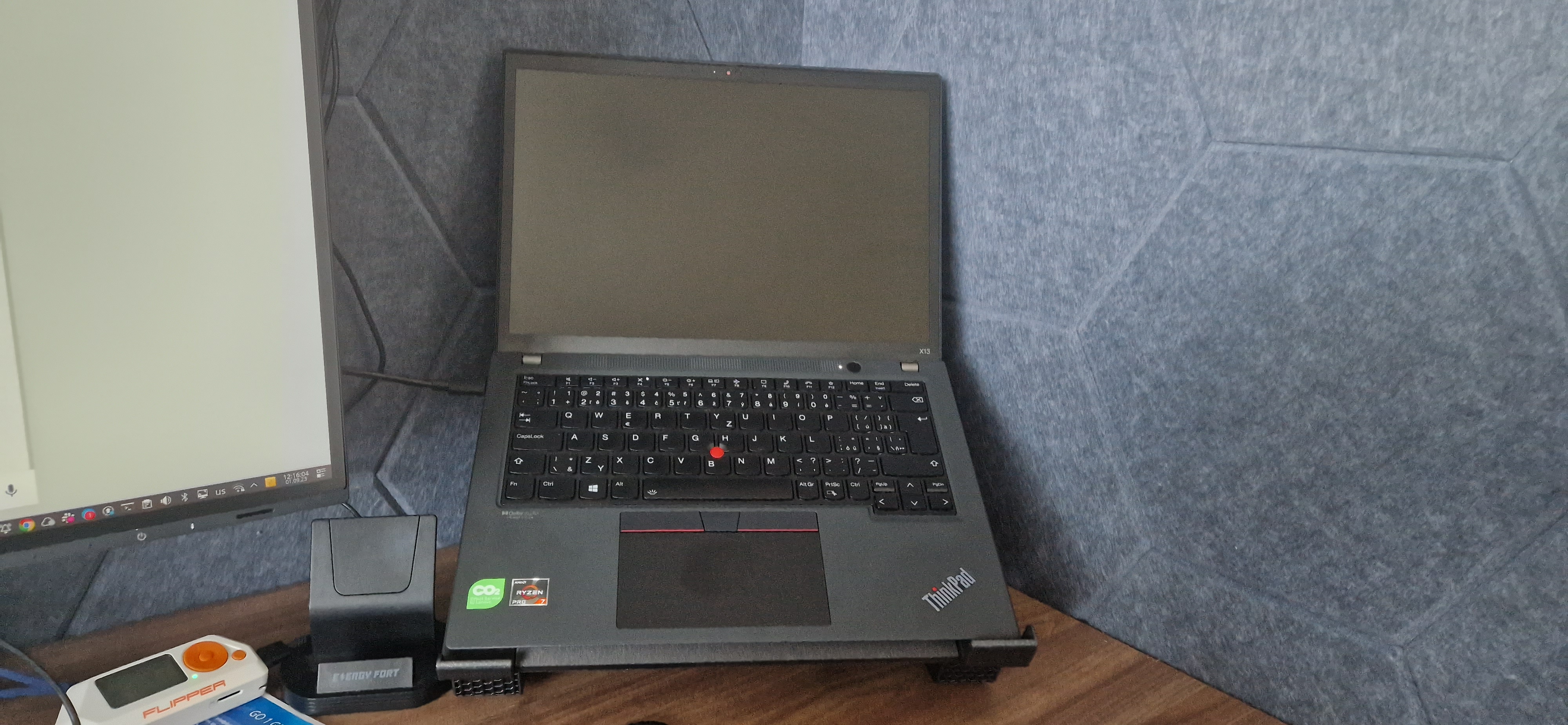 Lenovo X13 notebook stand