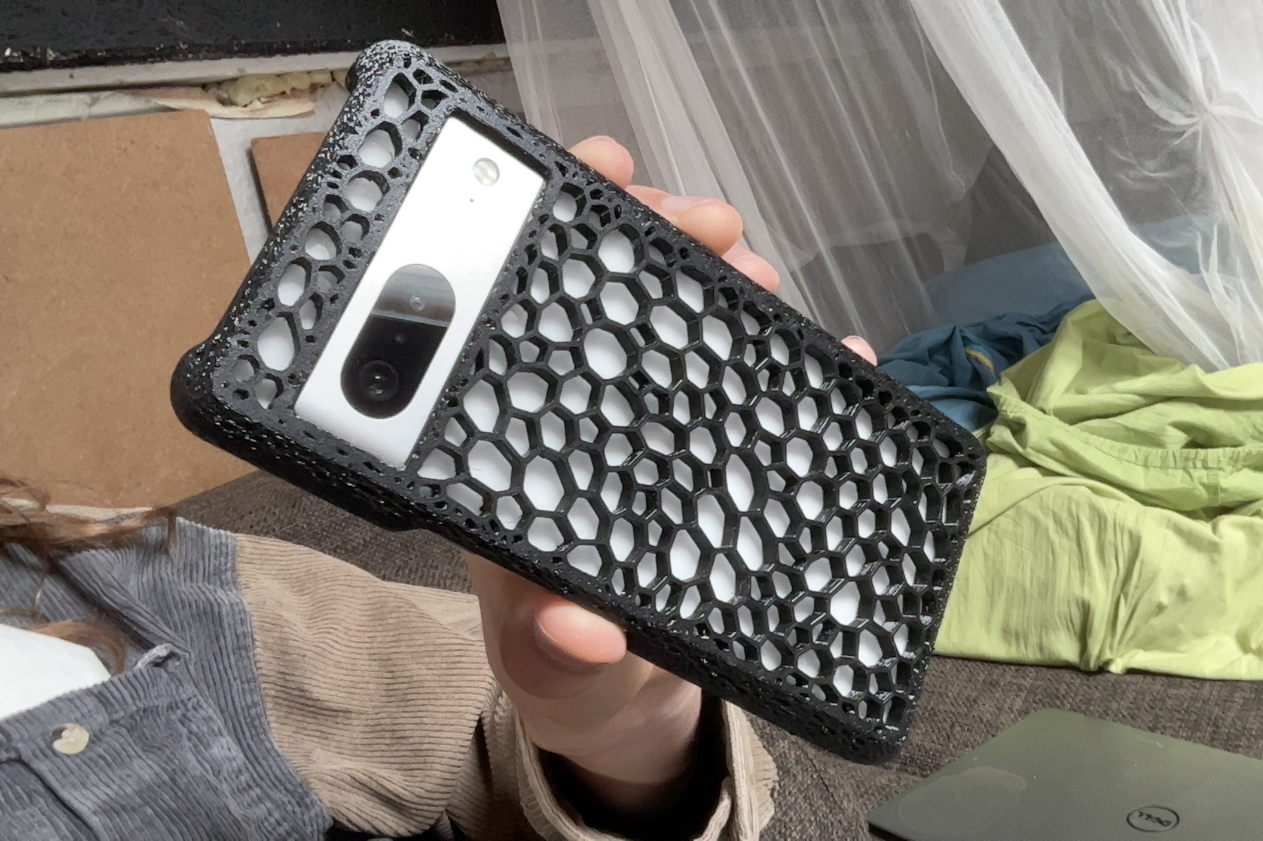pixel-7-voronoi-case-sturdy-practical-and-easily-printable-in-petg-by