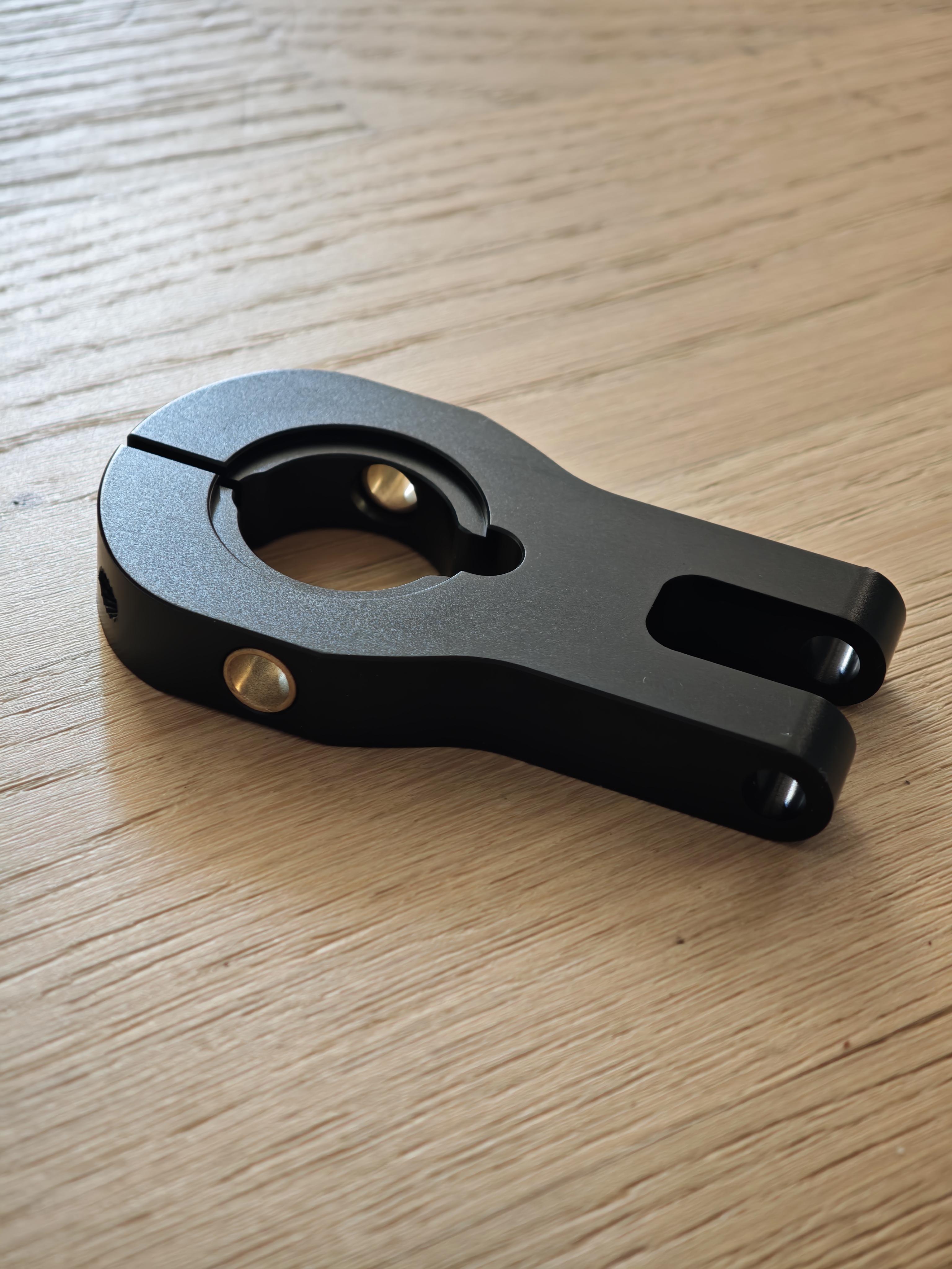 AJED Monorim Upper Bracket Replacement ( Not tested yet)