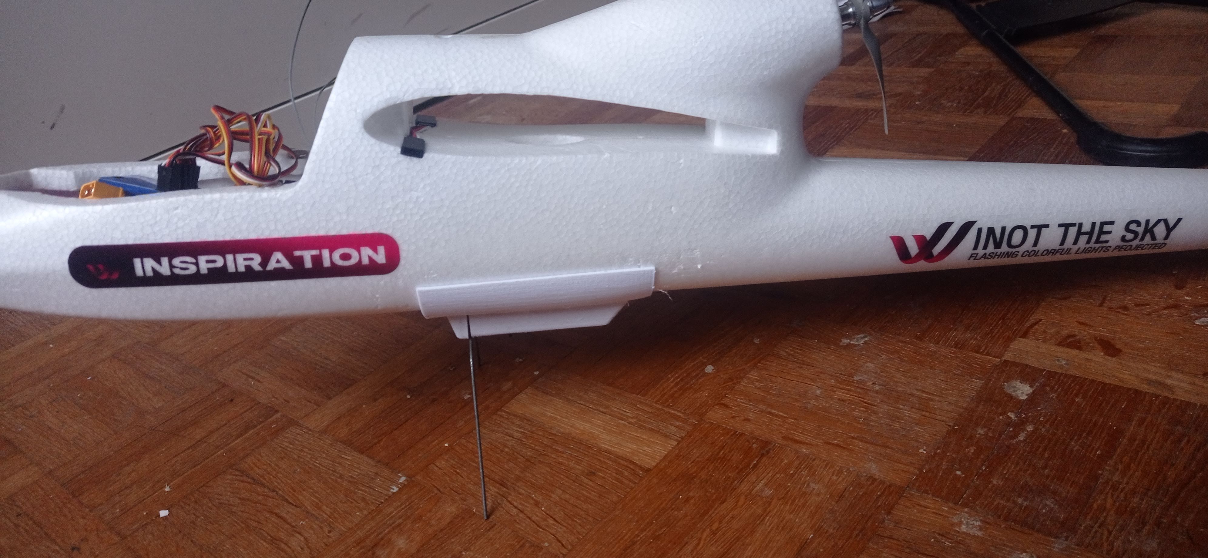nx3 pod for skysurfer/bixler in a landing gear