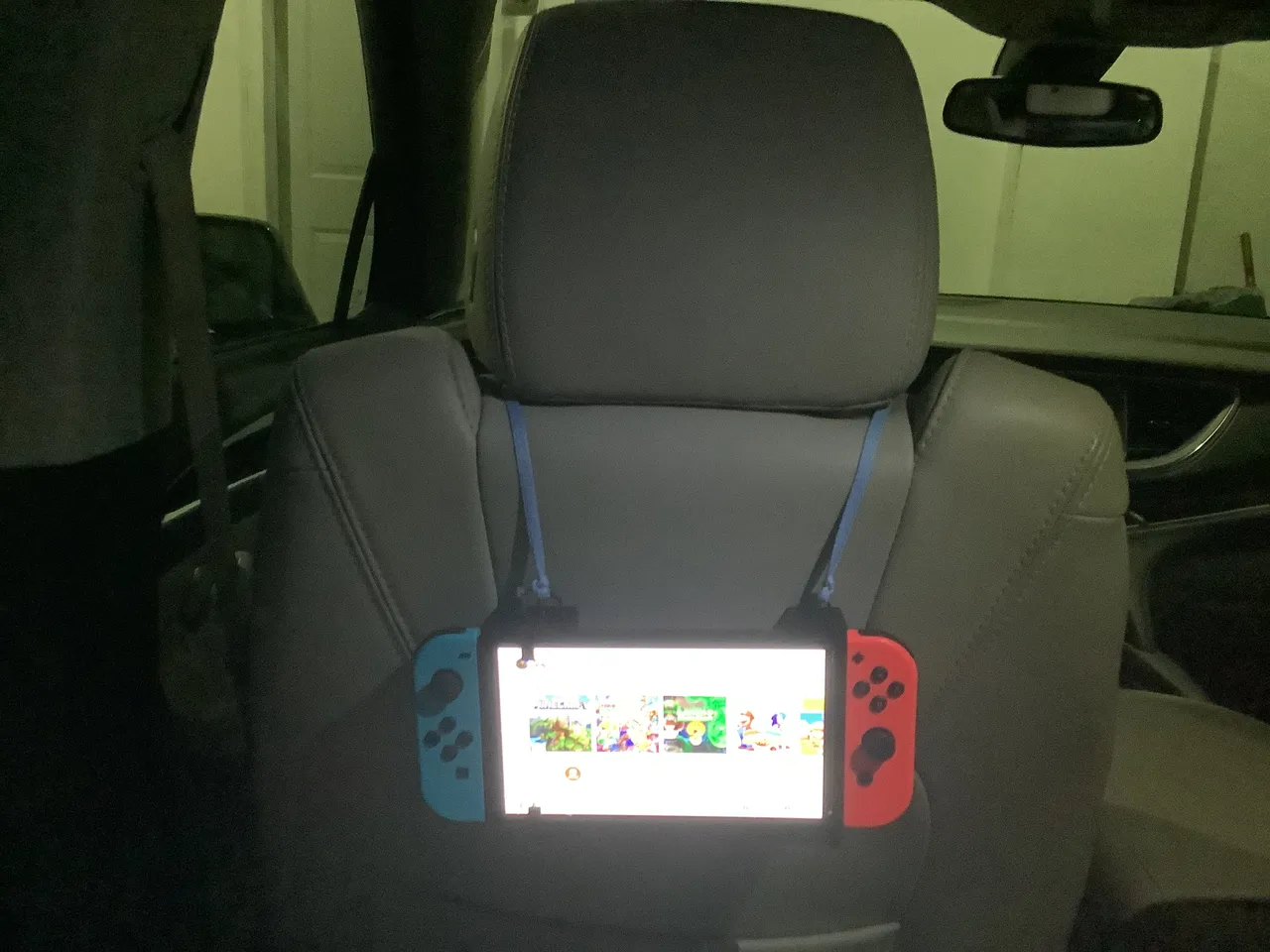 Nintendo Switch Holder For Backseat Car by 3DPrintNoob | Download