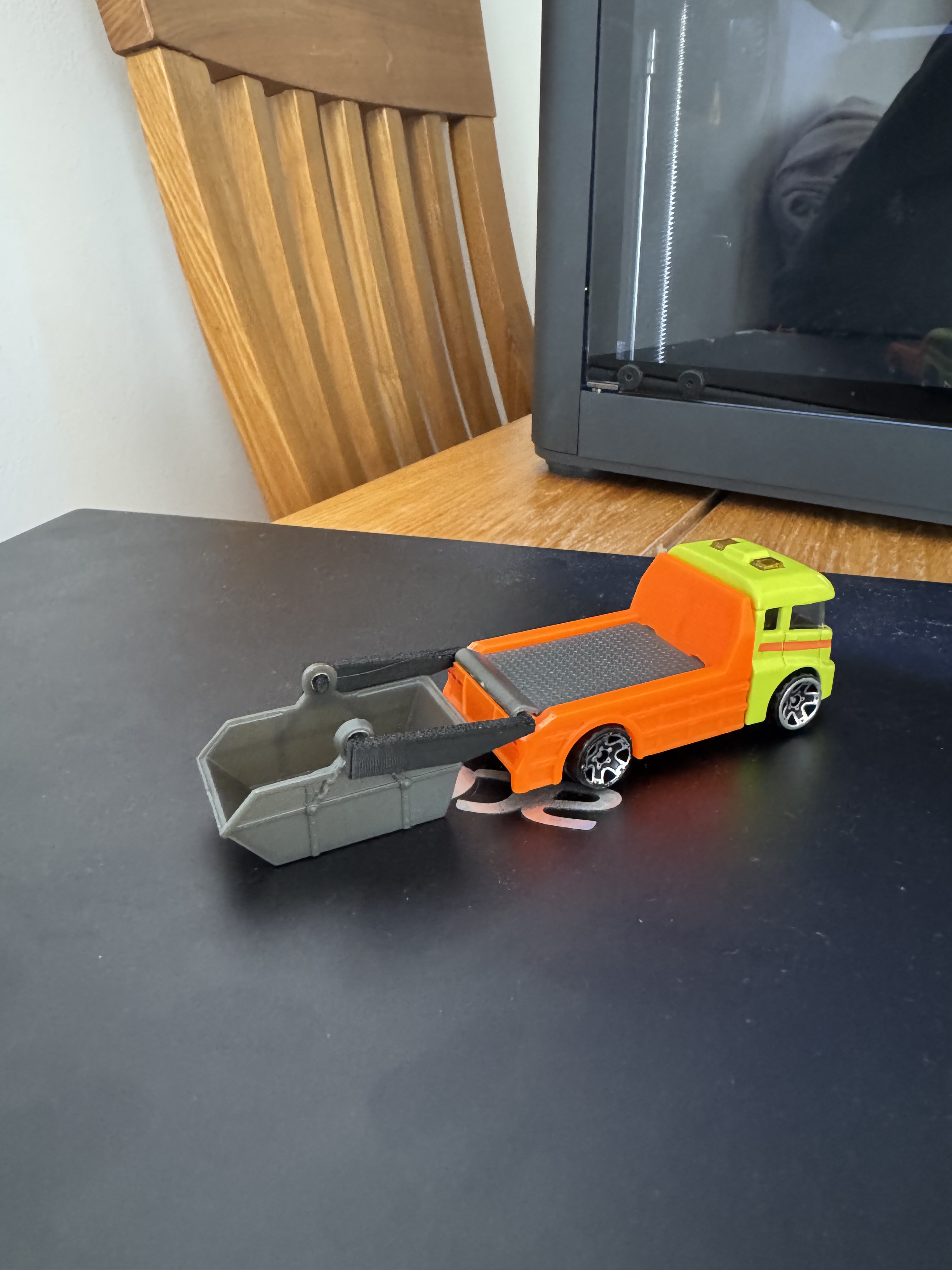 Skip Truck Arms