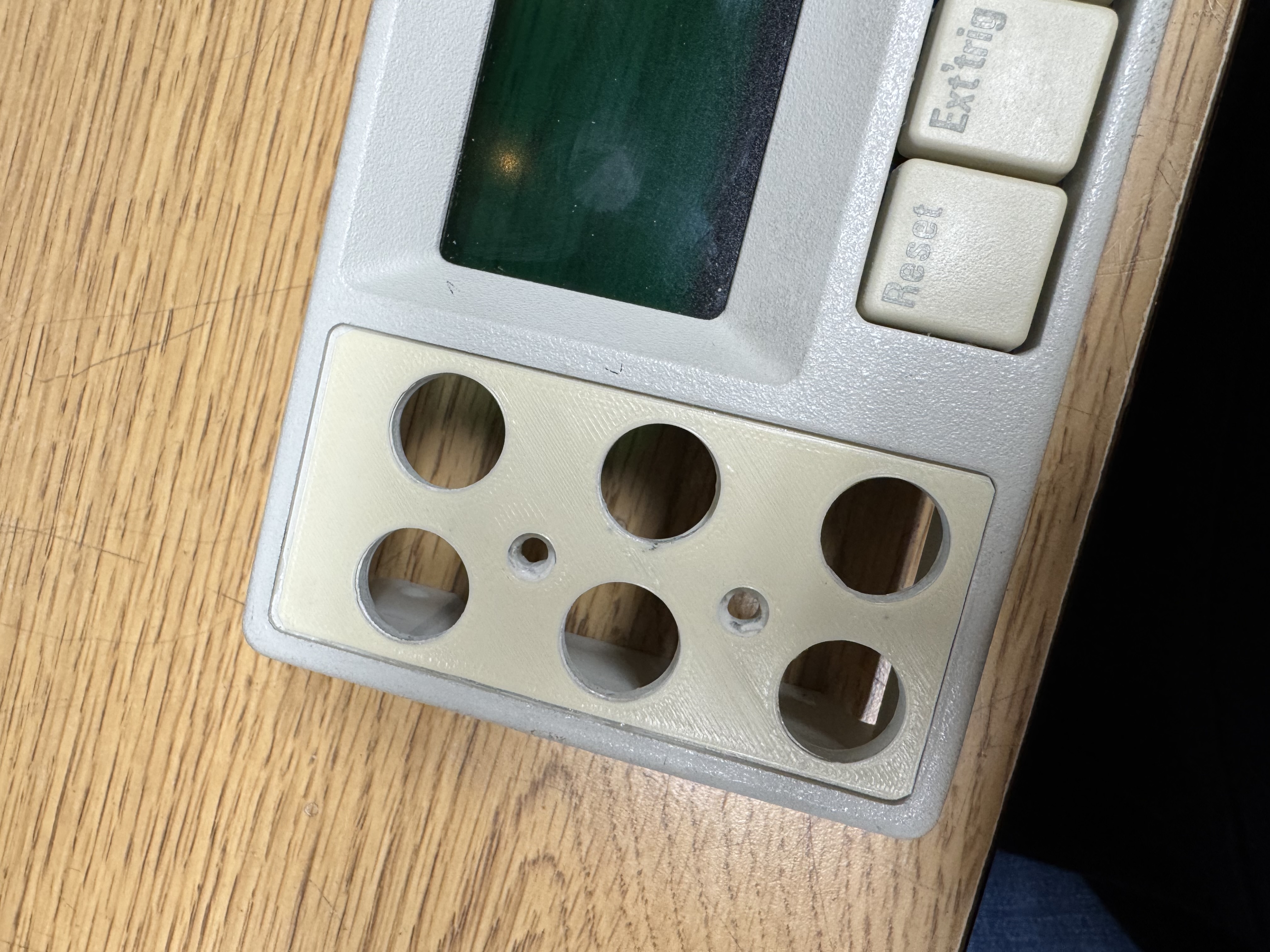 Wavetek 1271 Binding Post Reinforcement Panels — thumbnail 2