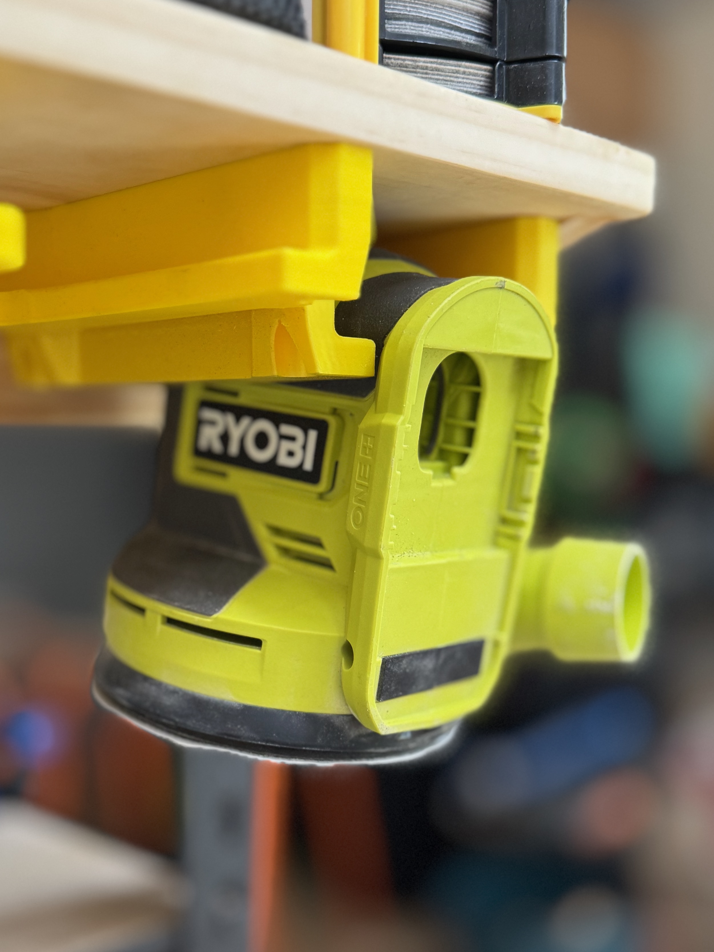 Ryobi One+ 18V - tool holder / hanger for the Ryobi Orbital Sander
