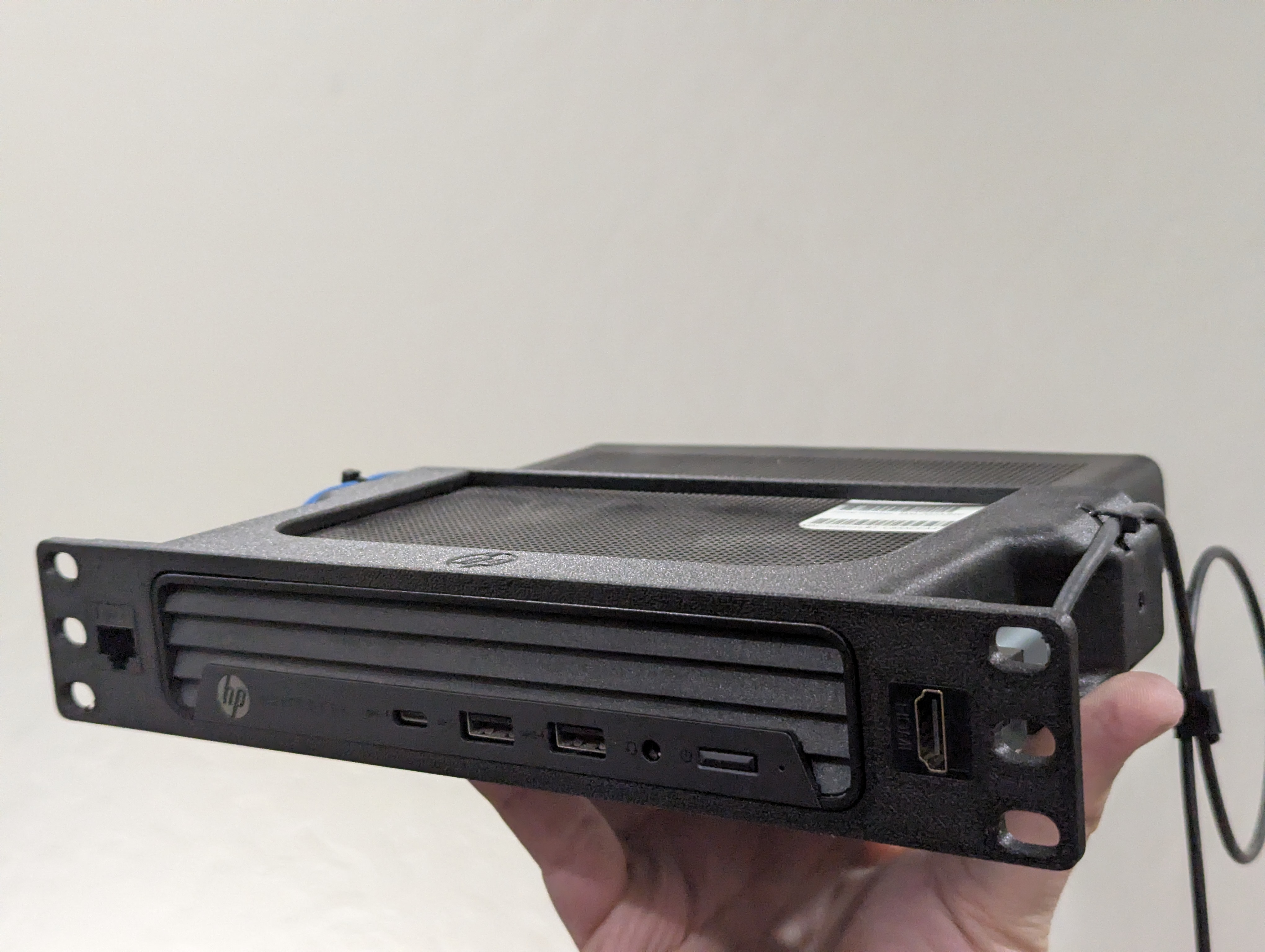 TinyMiniMicro 10" Rack Mount — miniatura 2