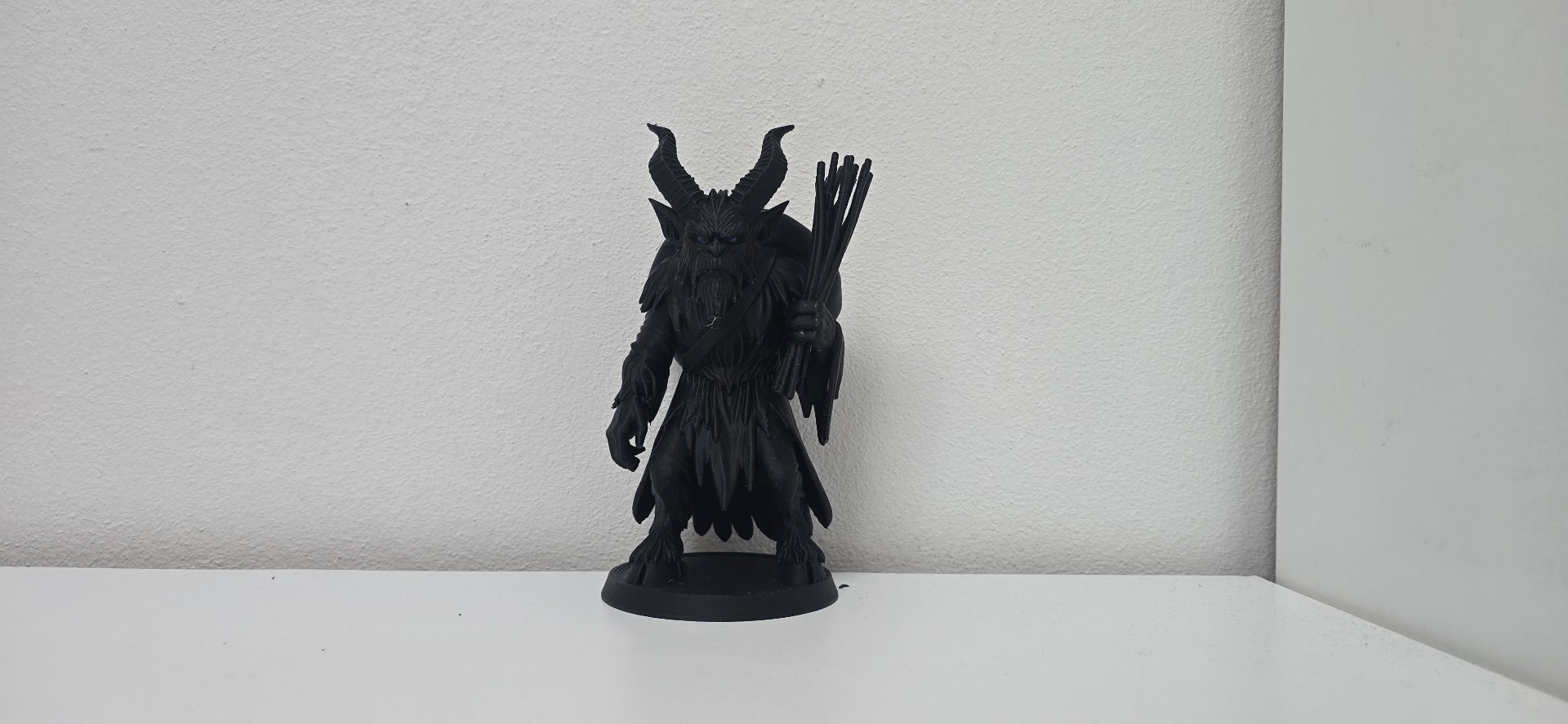 Halloween Shadow Krampus – Dark Collector’s Edition