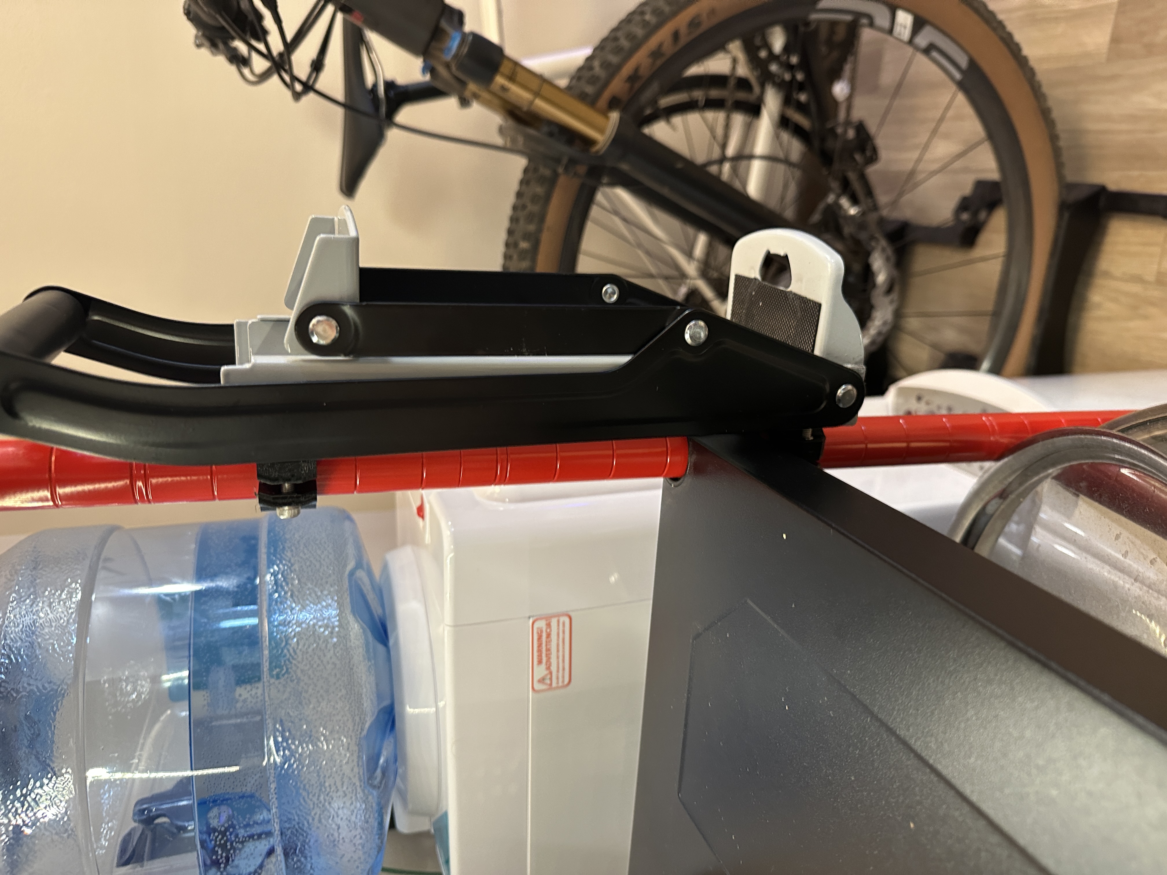 Can Crusher Mount for 1" Wire Rack by dwp Download free STL model