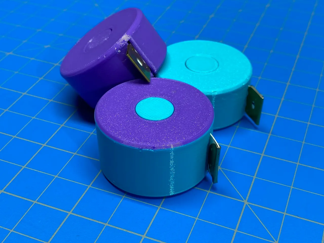 Sewing Fabric Tape Measure Holder Spool Winder Simple 2 Piece
