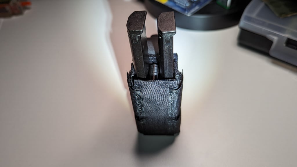 AEP Magazine Pouch Inlet by Ascardia | Download free STL model ...