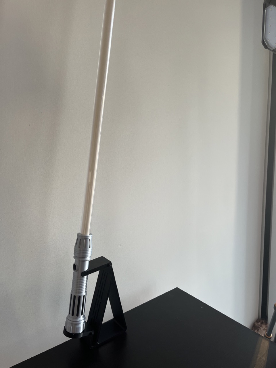 longer top holder for 3ft blade 3D model thumbnail