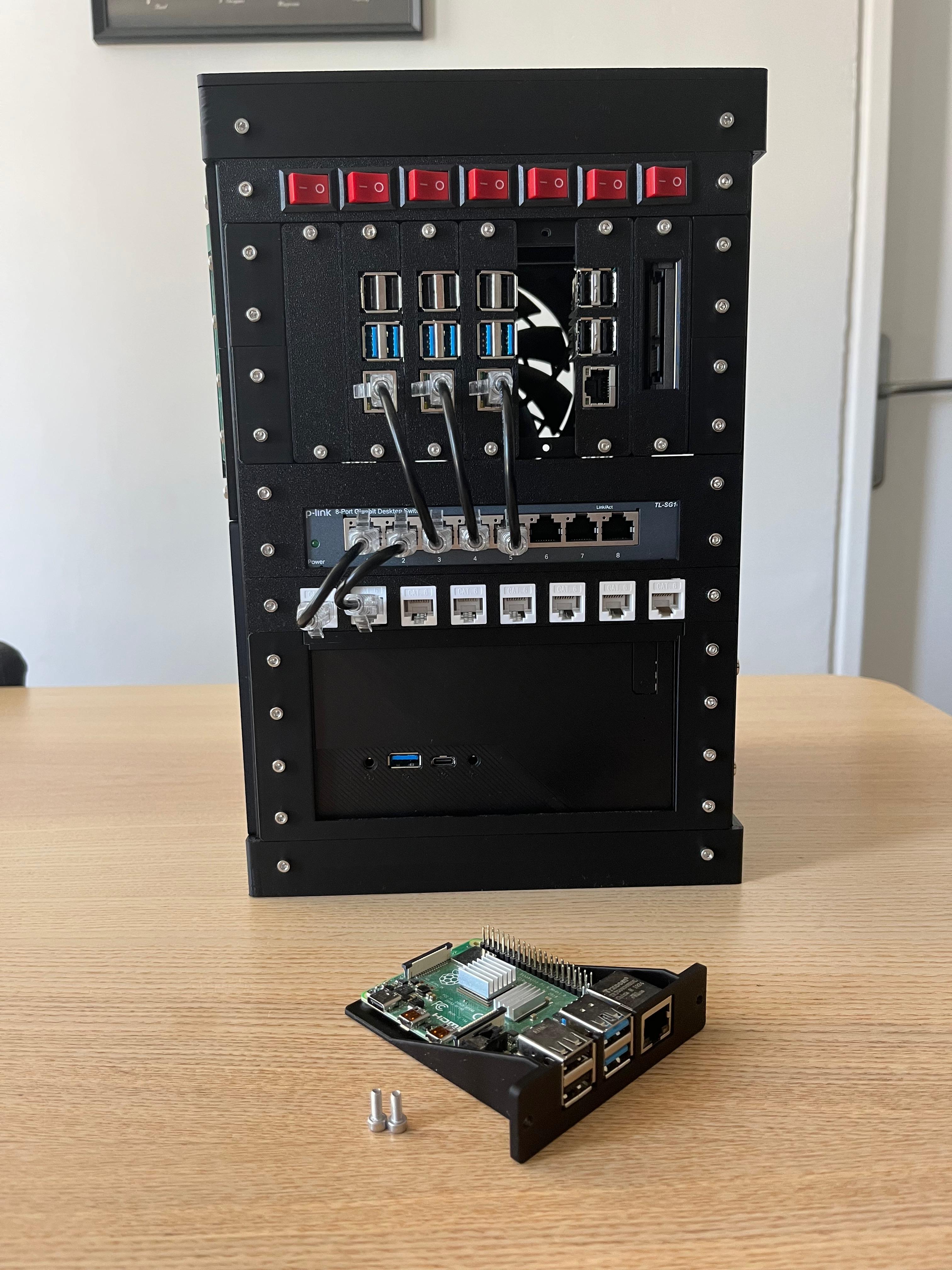 Miniatura 5 do modelo 3D Microlab 2 - Mini Modular Home Server Rack